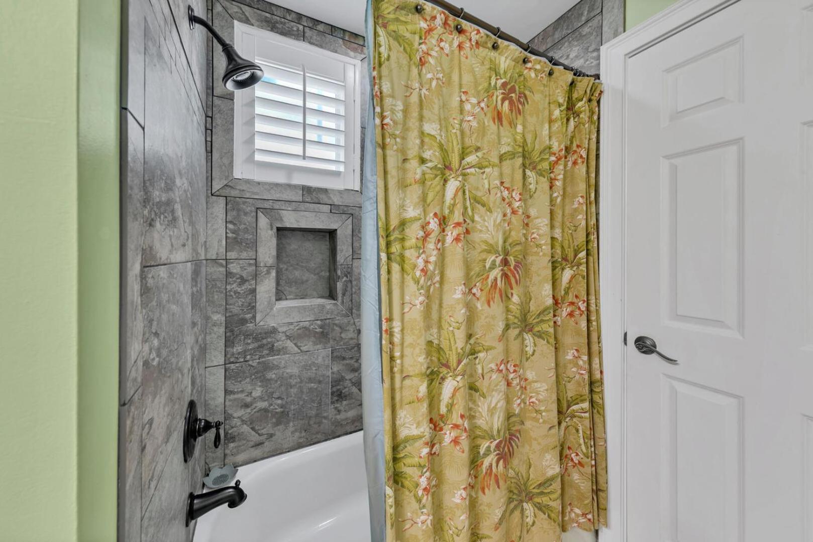 Grandview 202 - Beach Front 3BR in Miramar Beach