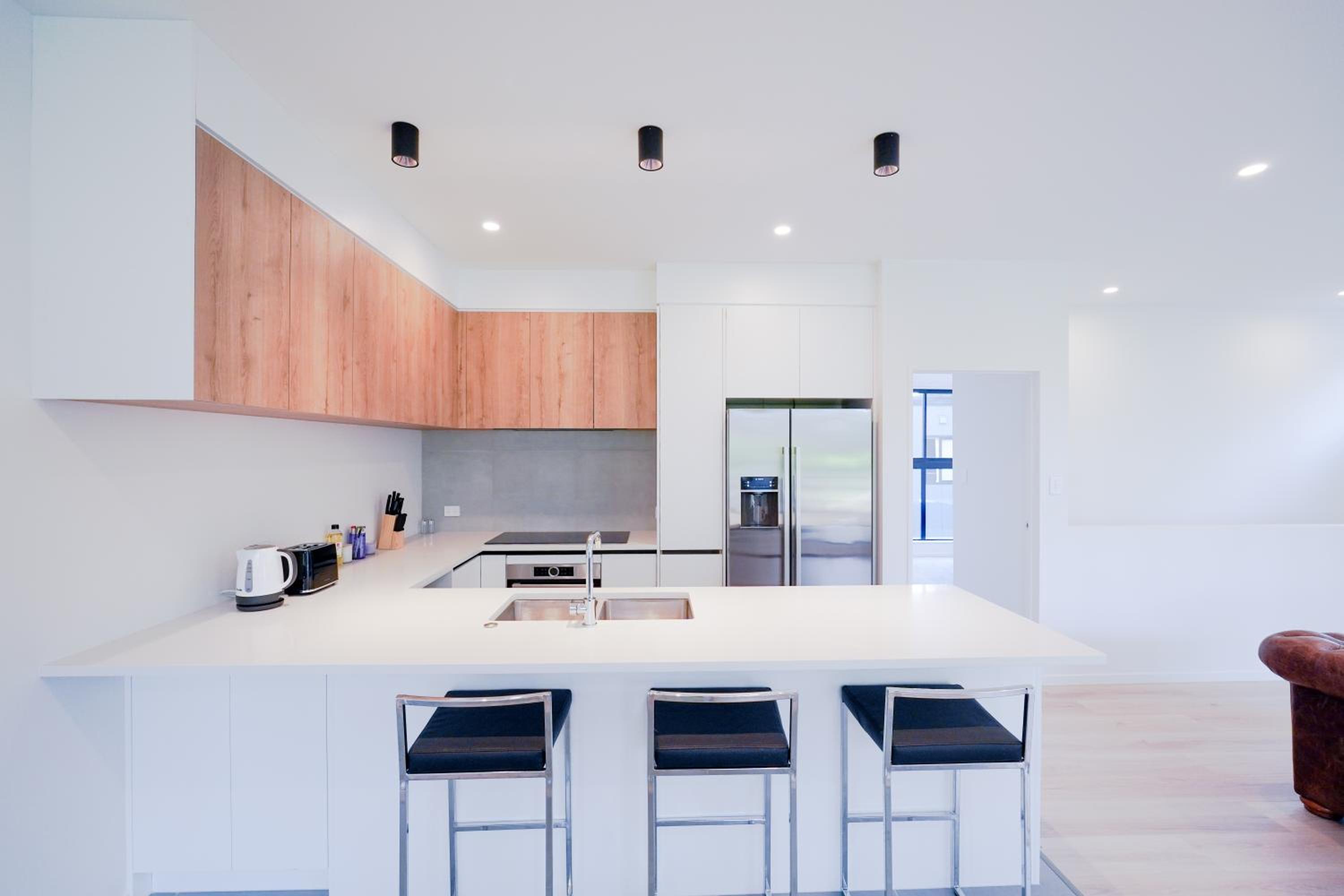 Wanna Live In The Brand New House? Check This Out! view 3