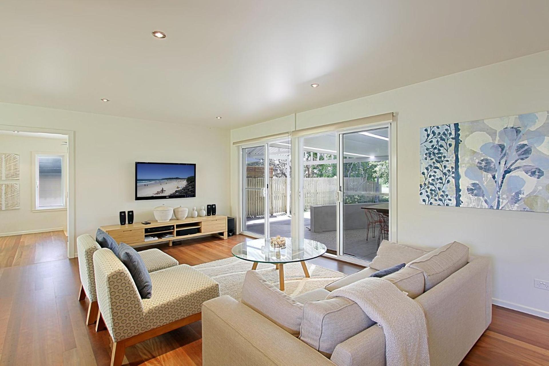 Mi Casa - stylish beach house near town & surf