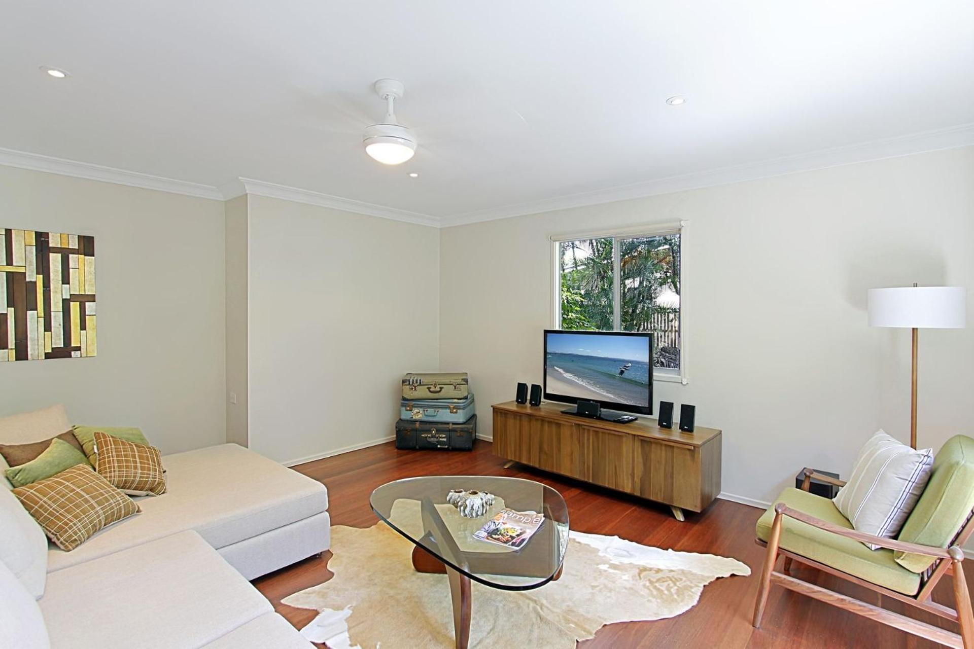 Su Casa - pet-friendly cottage in central Byron view 3