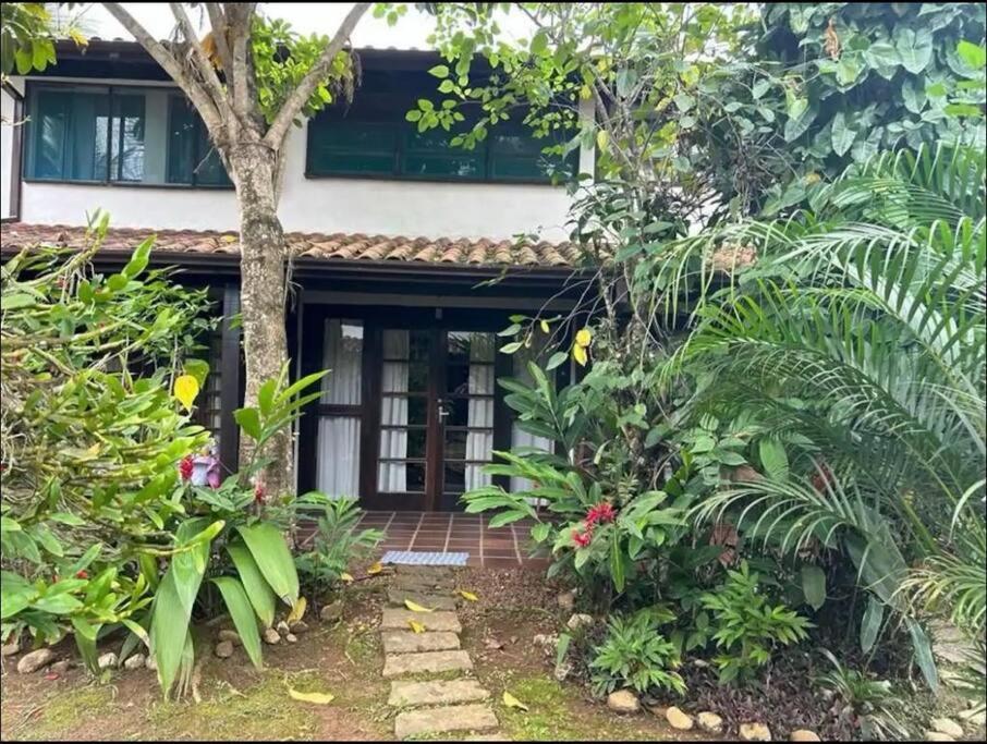 Chalé rústico a poucos metros da praia de Lagoinha