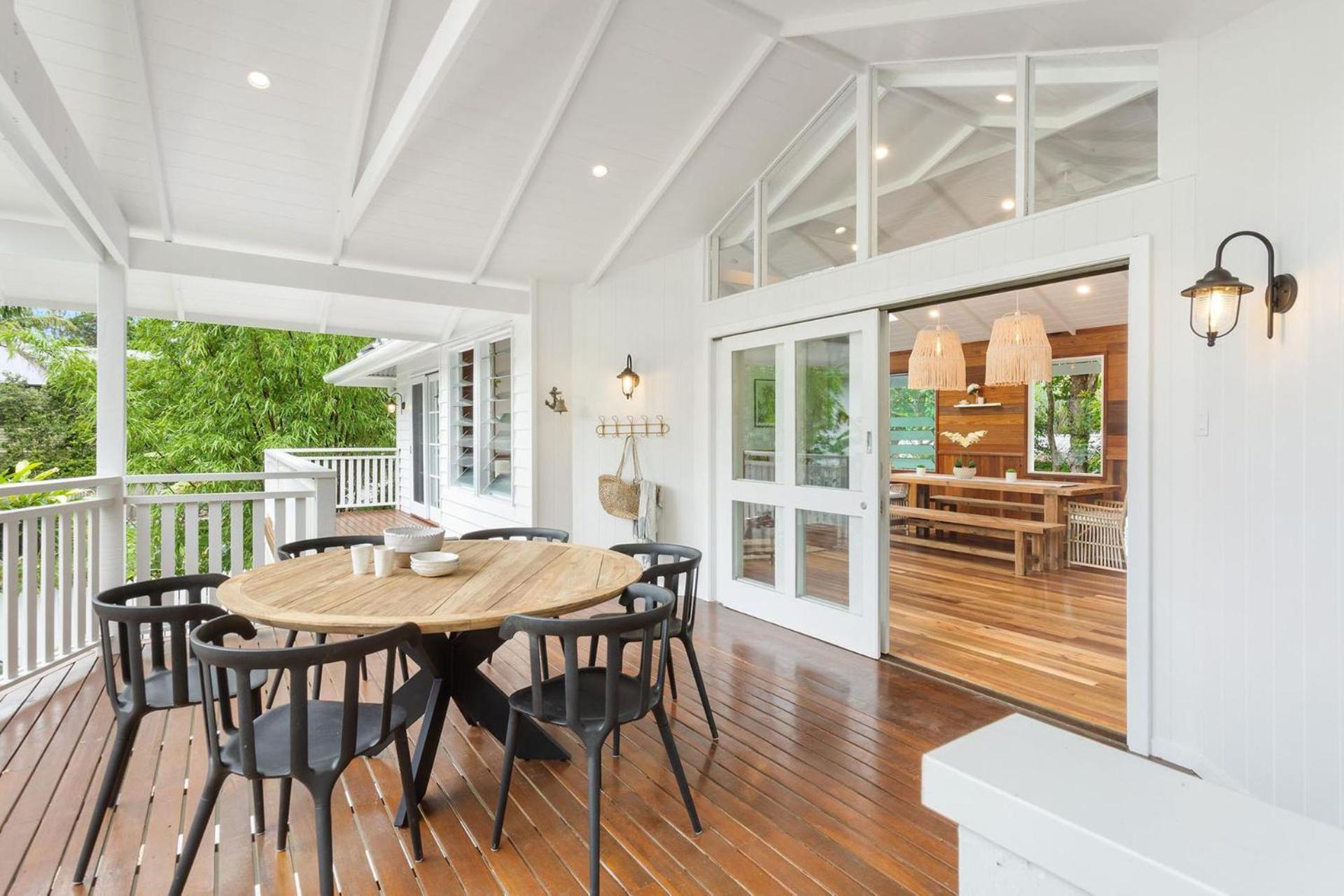 Golden Hus - spacious South Golden Beach home