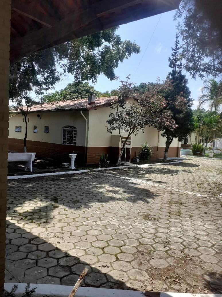 CHÁCARA PARA ROMEIROS- próximo ao santuário de nossa senhora