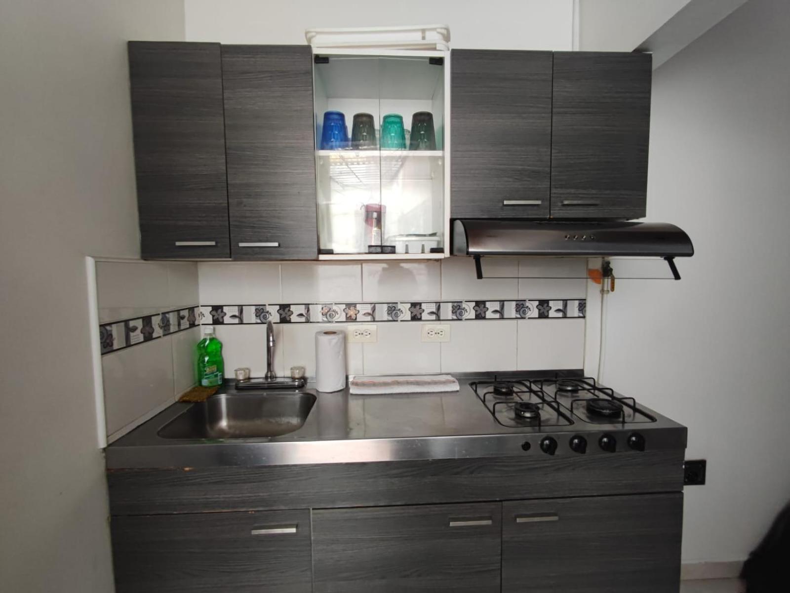 Apartamento 3 Habitaciones, Excelente ubicación a 2 minutos de la estación del metro
