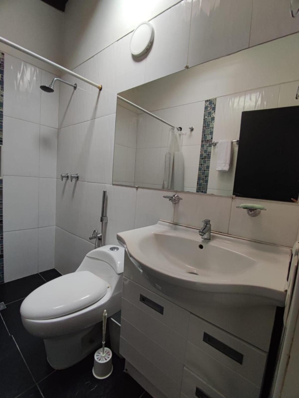 Apartamento 3 Habitaciones, Excelente ubicación a 2 minutos de la estación del metro