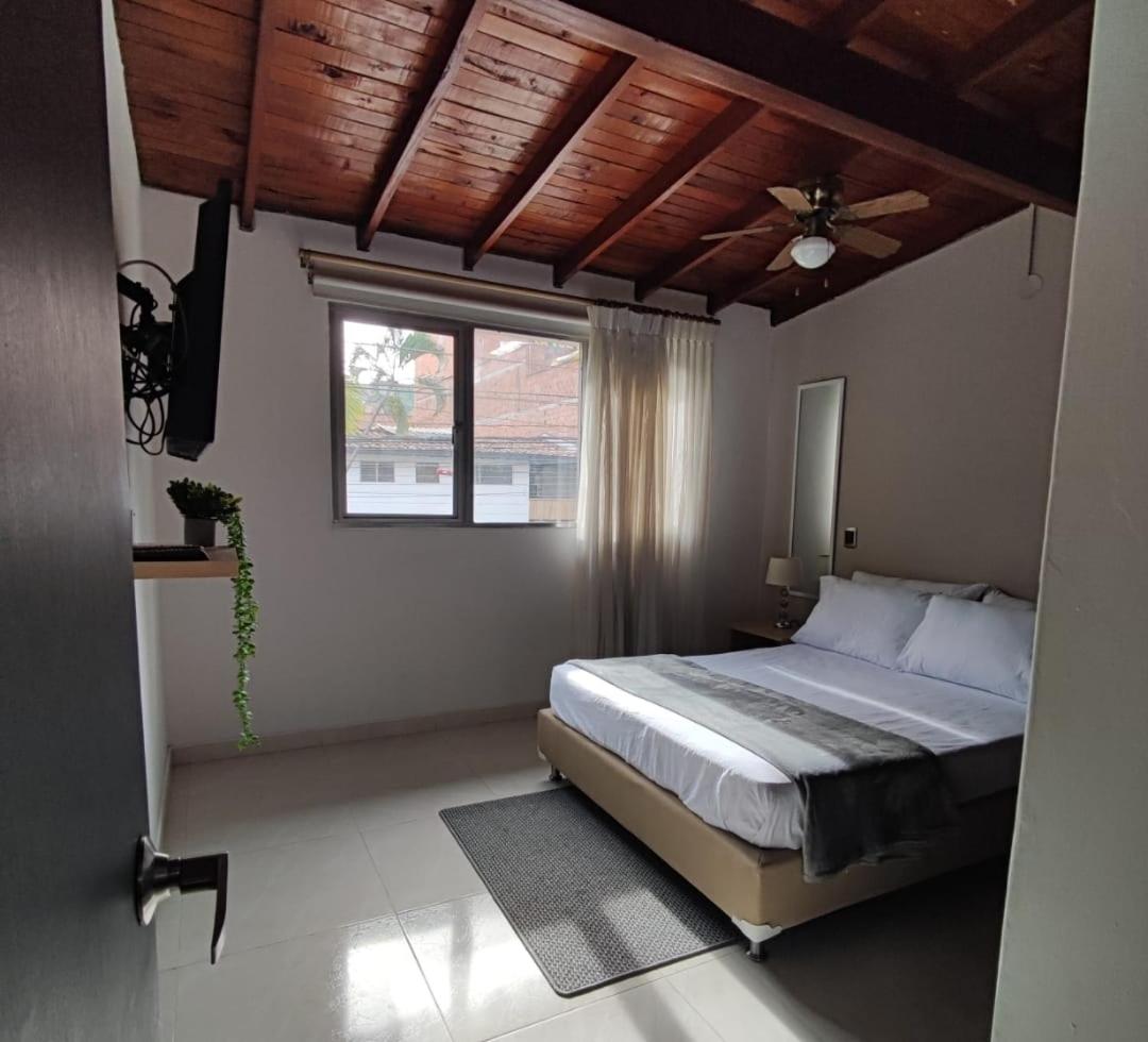 Apartamento 3 Habitaciones, Excelente ubicación a 2 minutos de la estación del metro