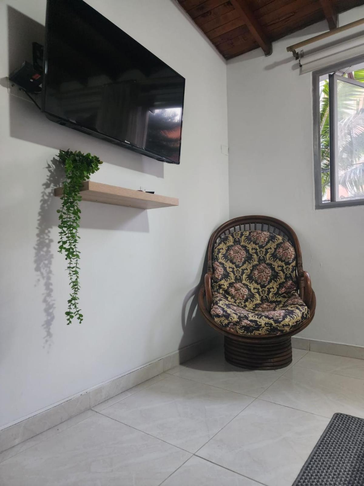 Apartamento 3 Habitaciones, Excelente ubicación a 2 minutos de la estación del metro