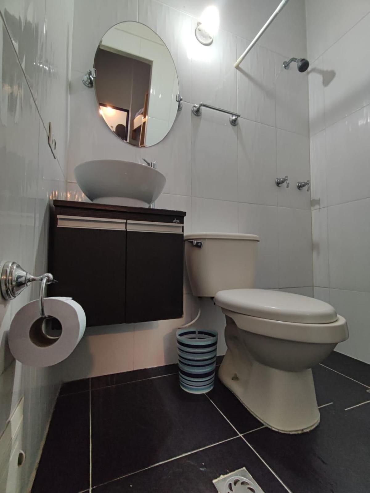Apartamento 3 Habitaciones, Excelente ubicación a 2 minutos de la estación del metro