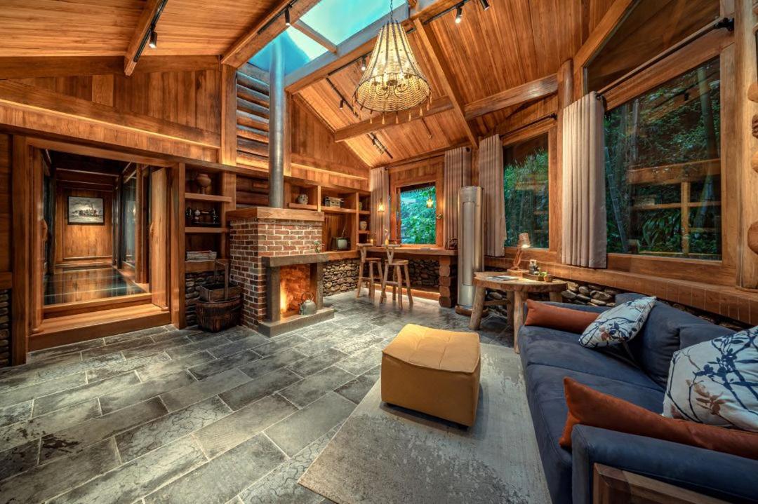Homestead Hideaway
