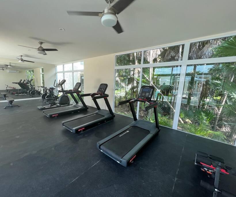 Beach Paradise Private Rooftop Jacuzzi Penthouse