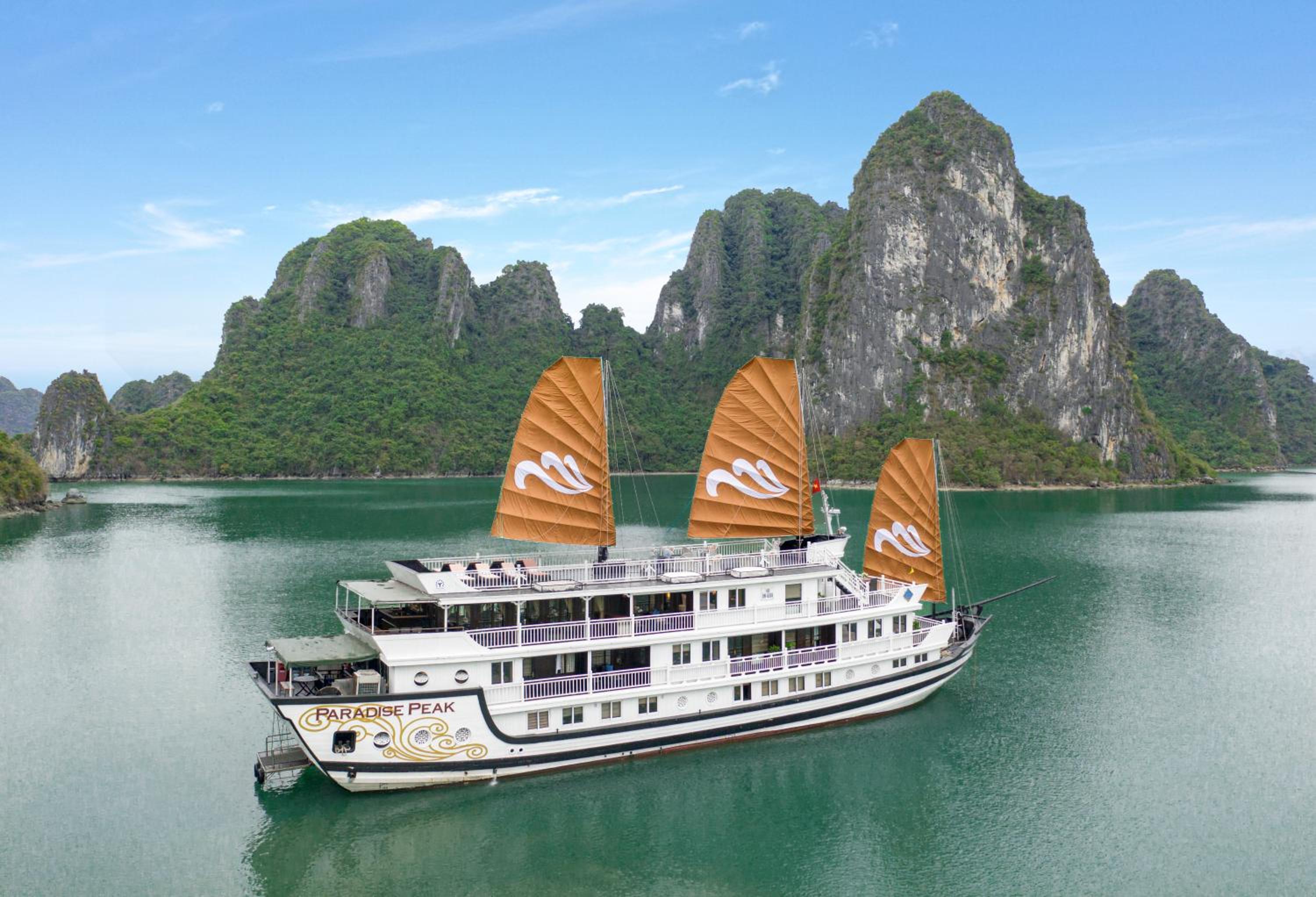 Paradise Peak Cruise