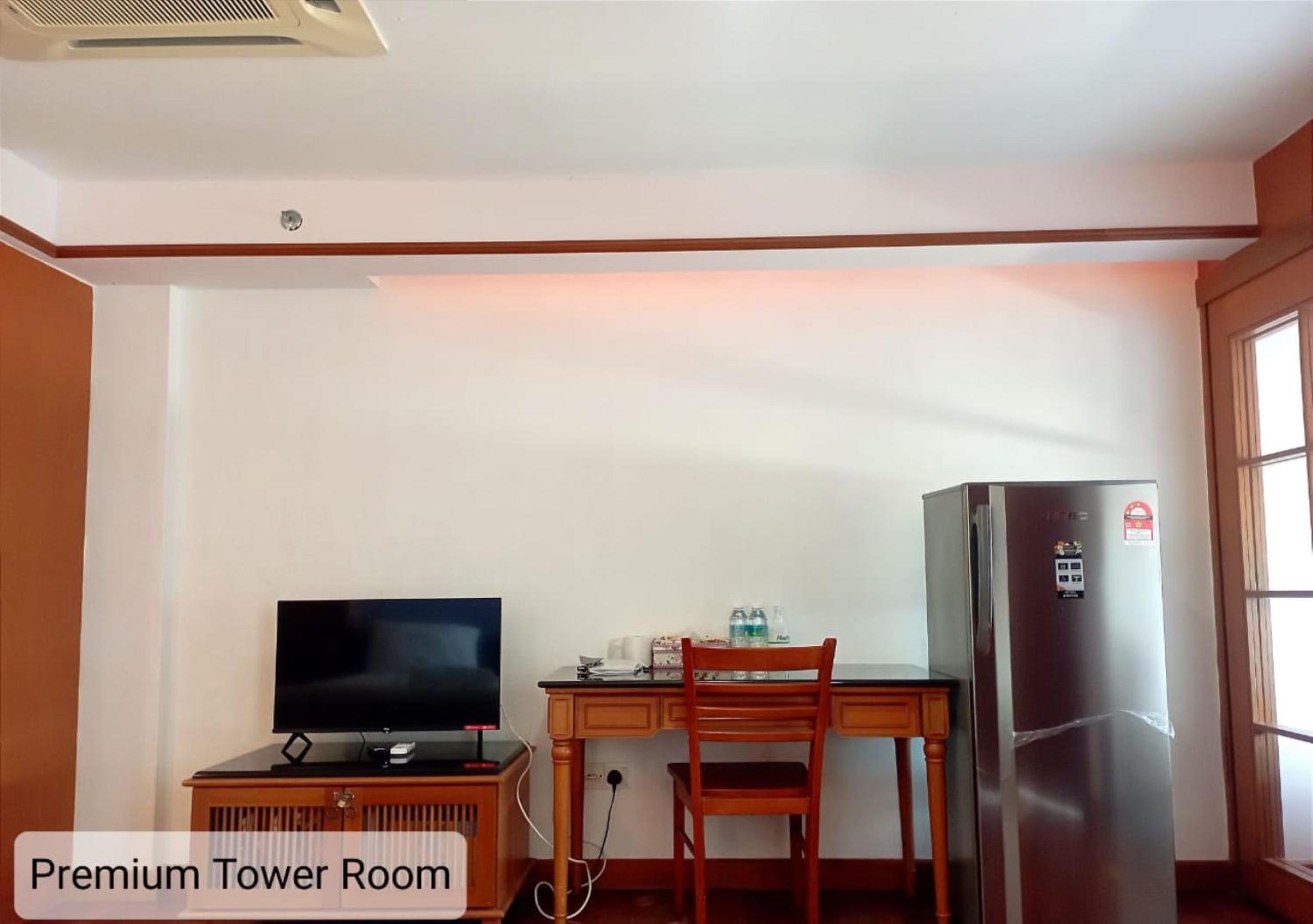 Alpine LXPD Premium Tower Room photo 4