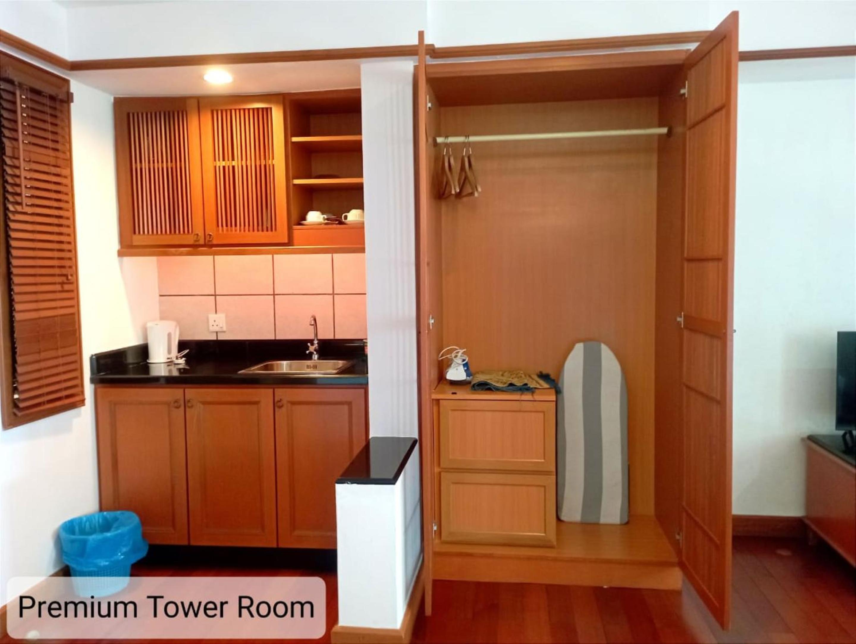 Alpine LXPD Premium Tower Room photo 7