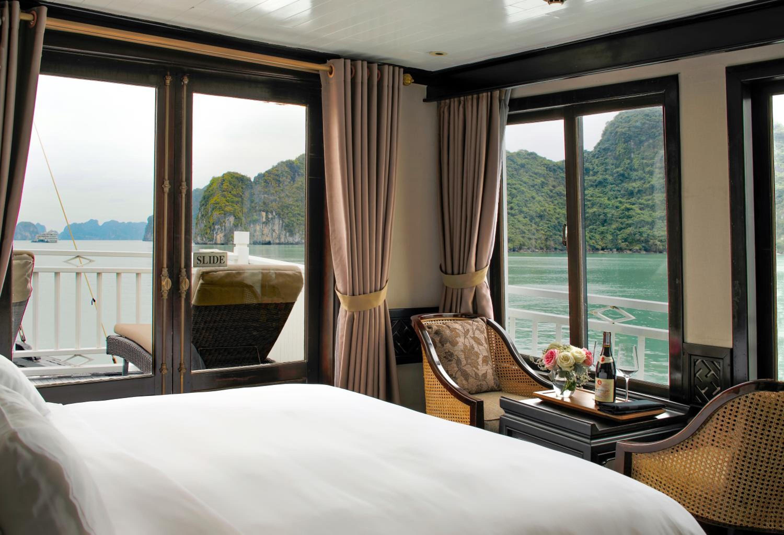 Paradise Sails Cruise