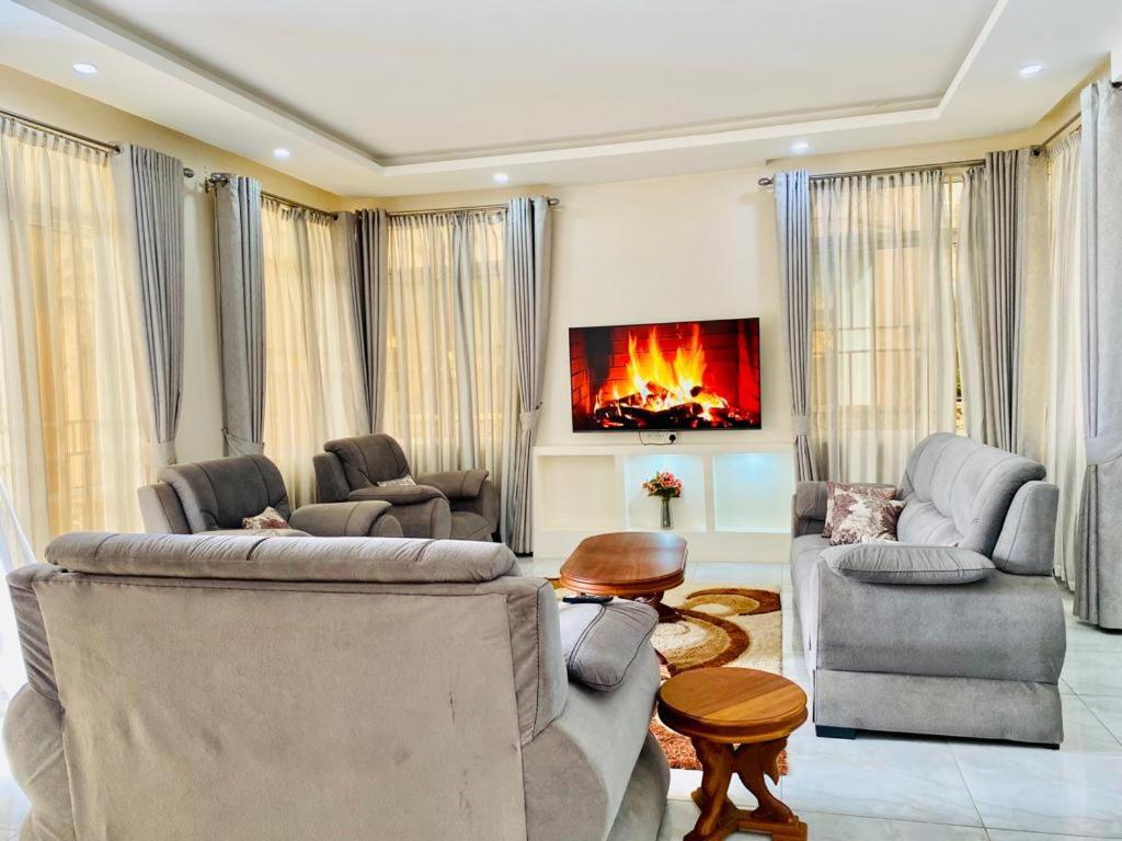 Sultana HOLIDAY HOMES