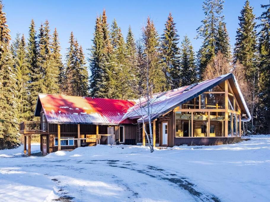 Golden Cabin - Hot Tub - Games Barn - Theatre