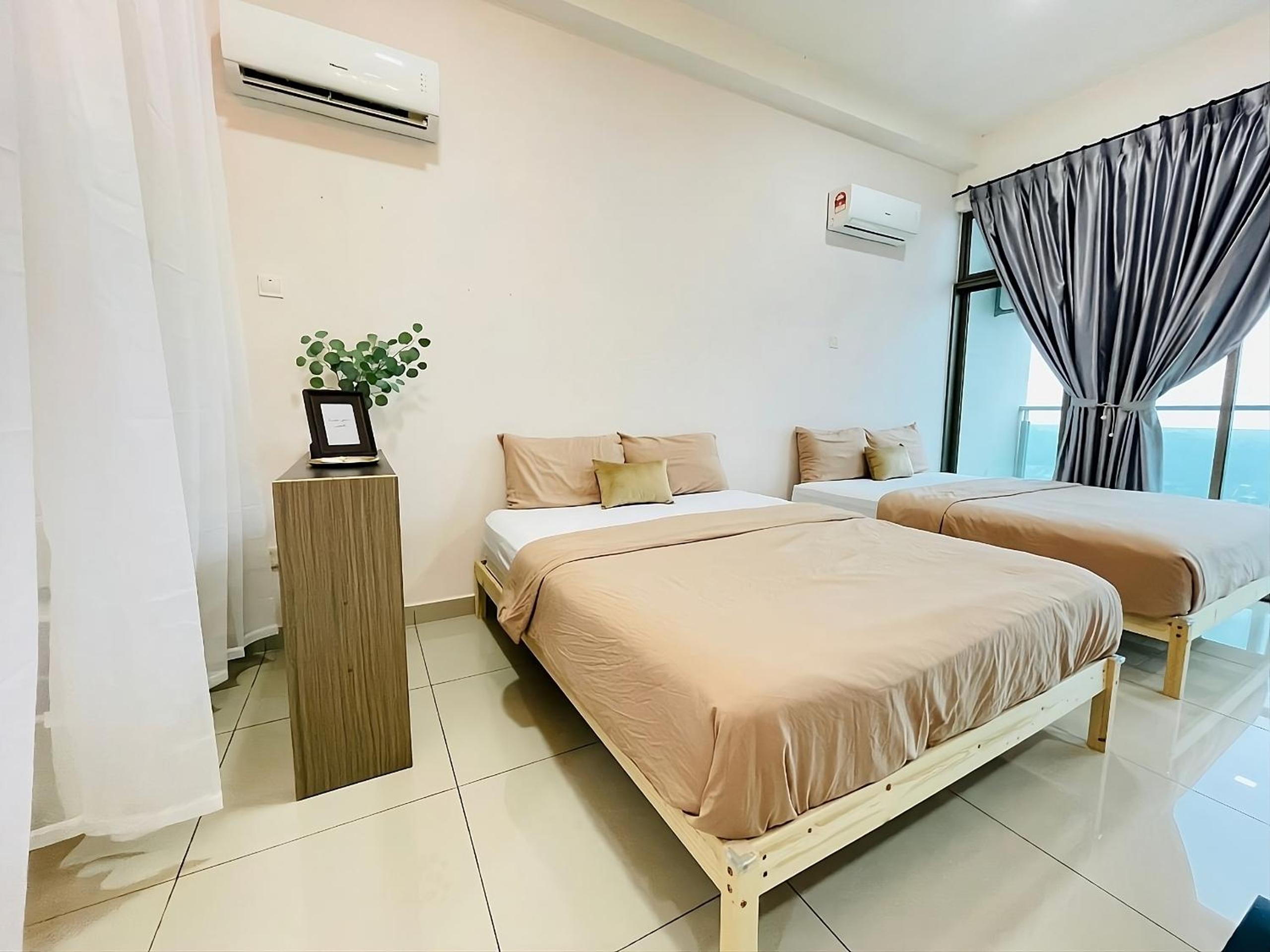 Mount Austin Palazio High Floor studio 2-4pax with TV box 5mins AEON C217
