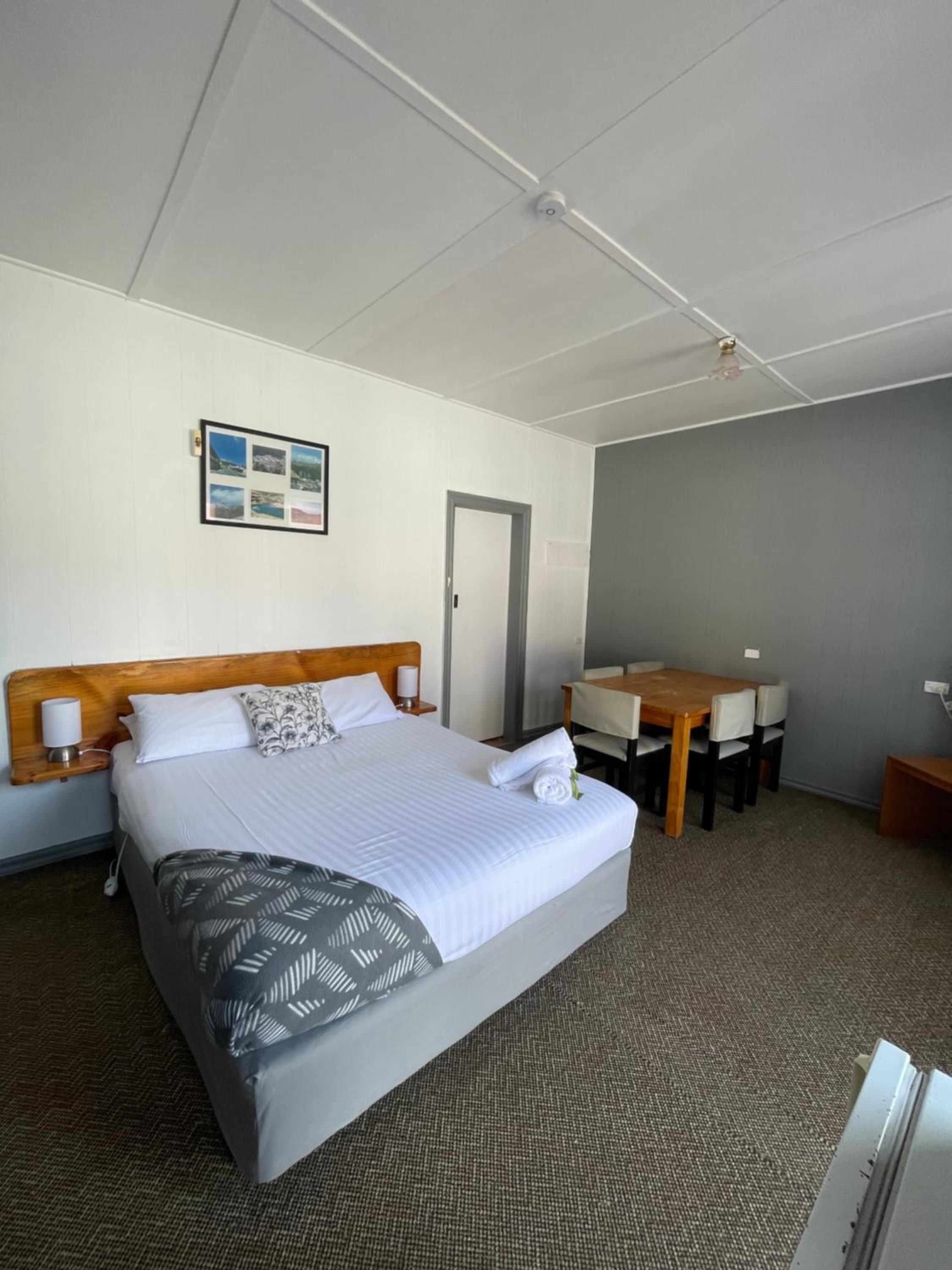 Mountain View Motel