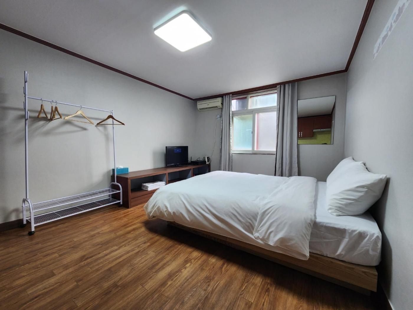 Sorak Y Hostel