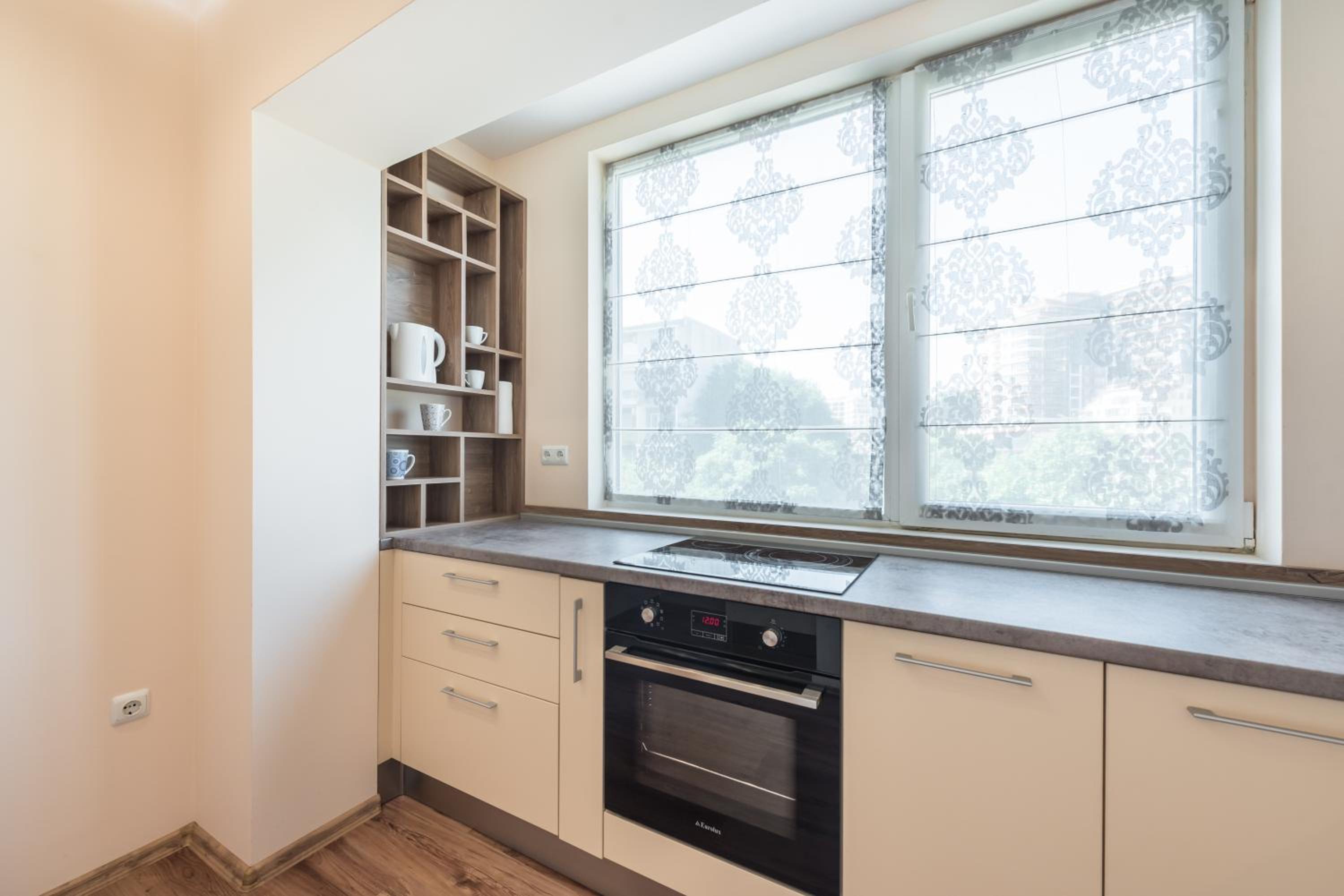 Private Apartment in Chayka near the Sea Garden