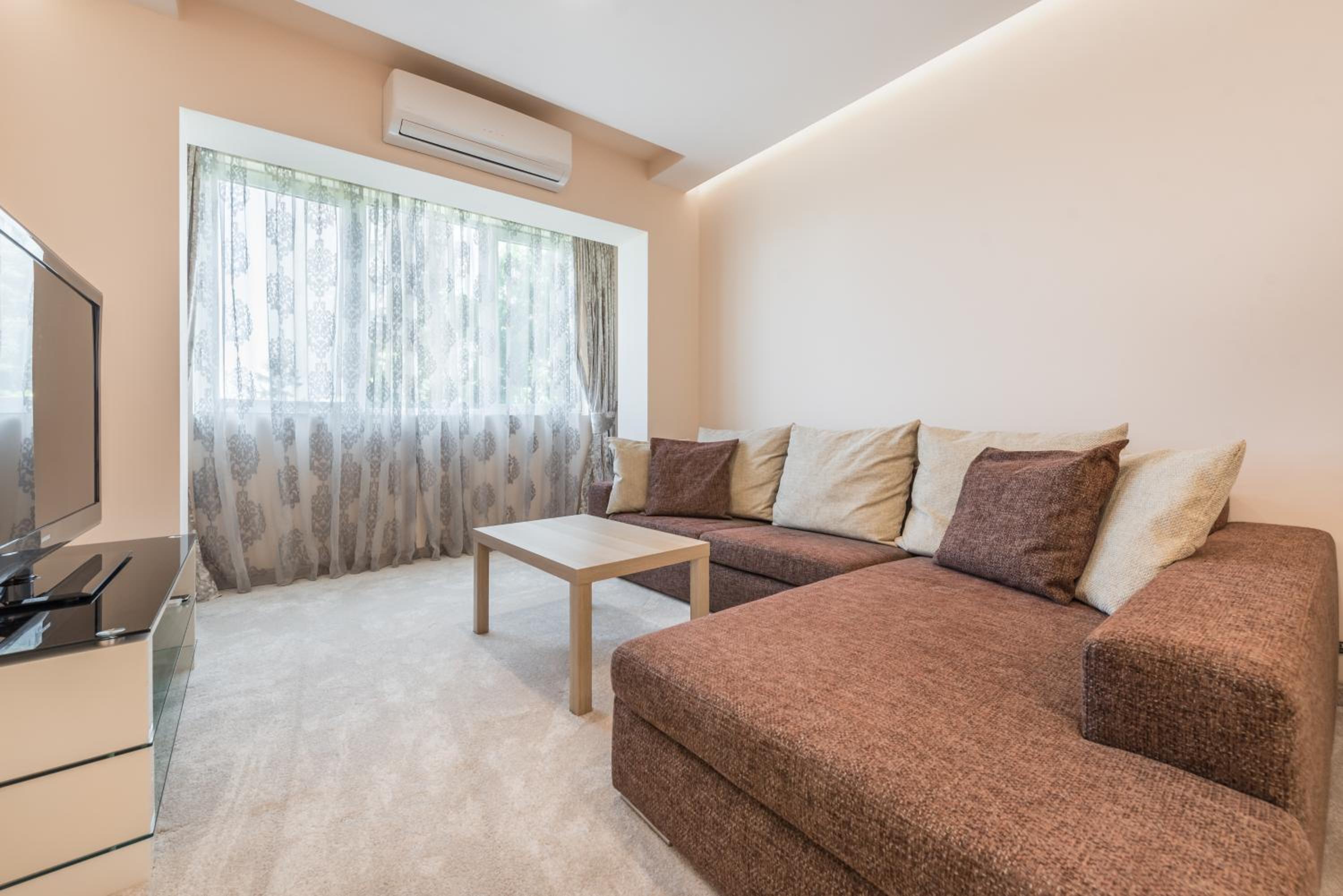 Private Apartment in Chayka near the Sea Garden