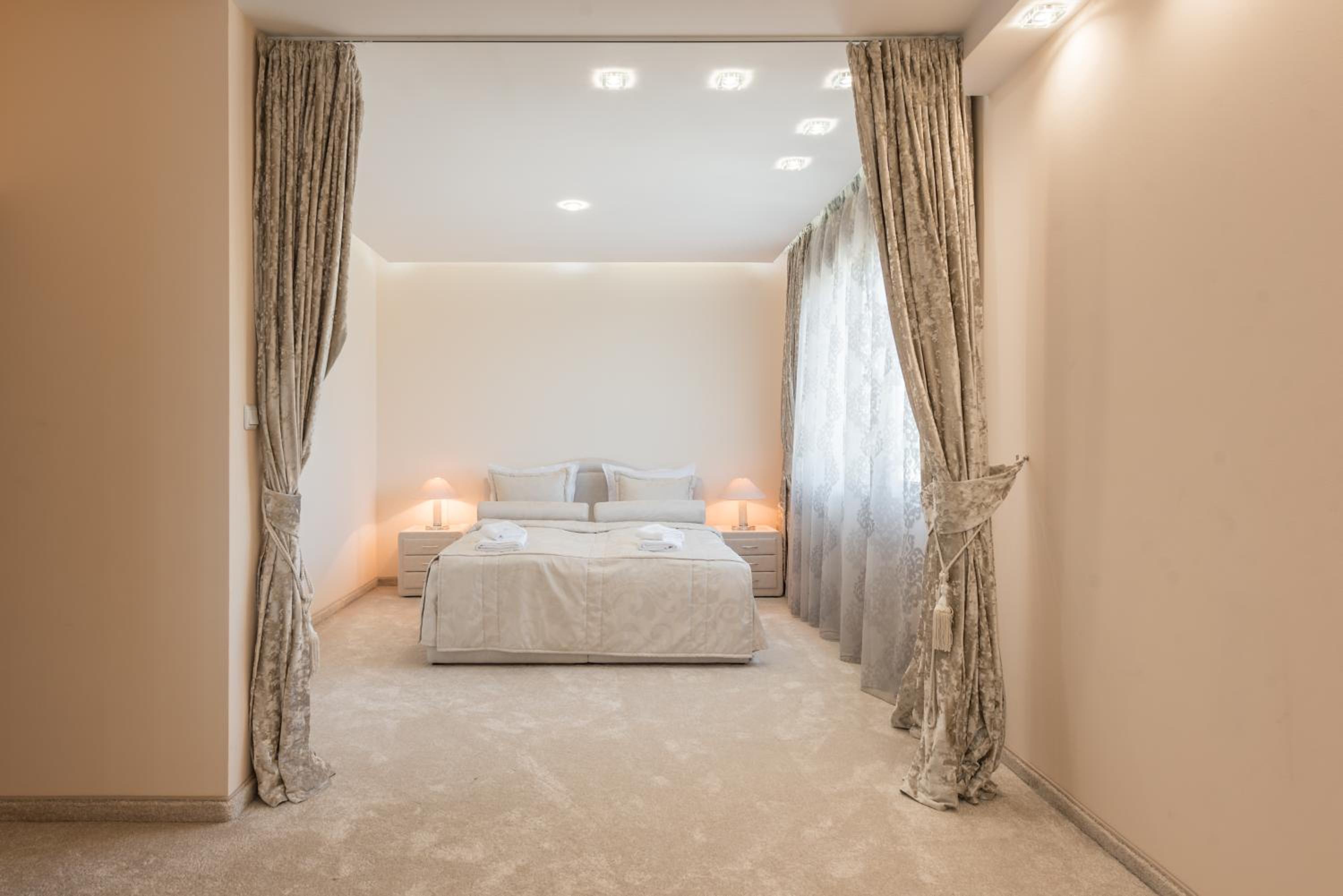 Private Apartment in Chayka near the Sea Garden