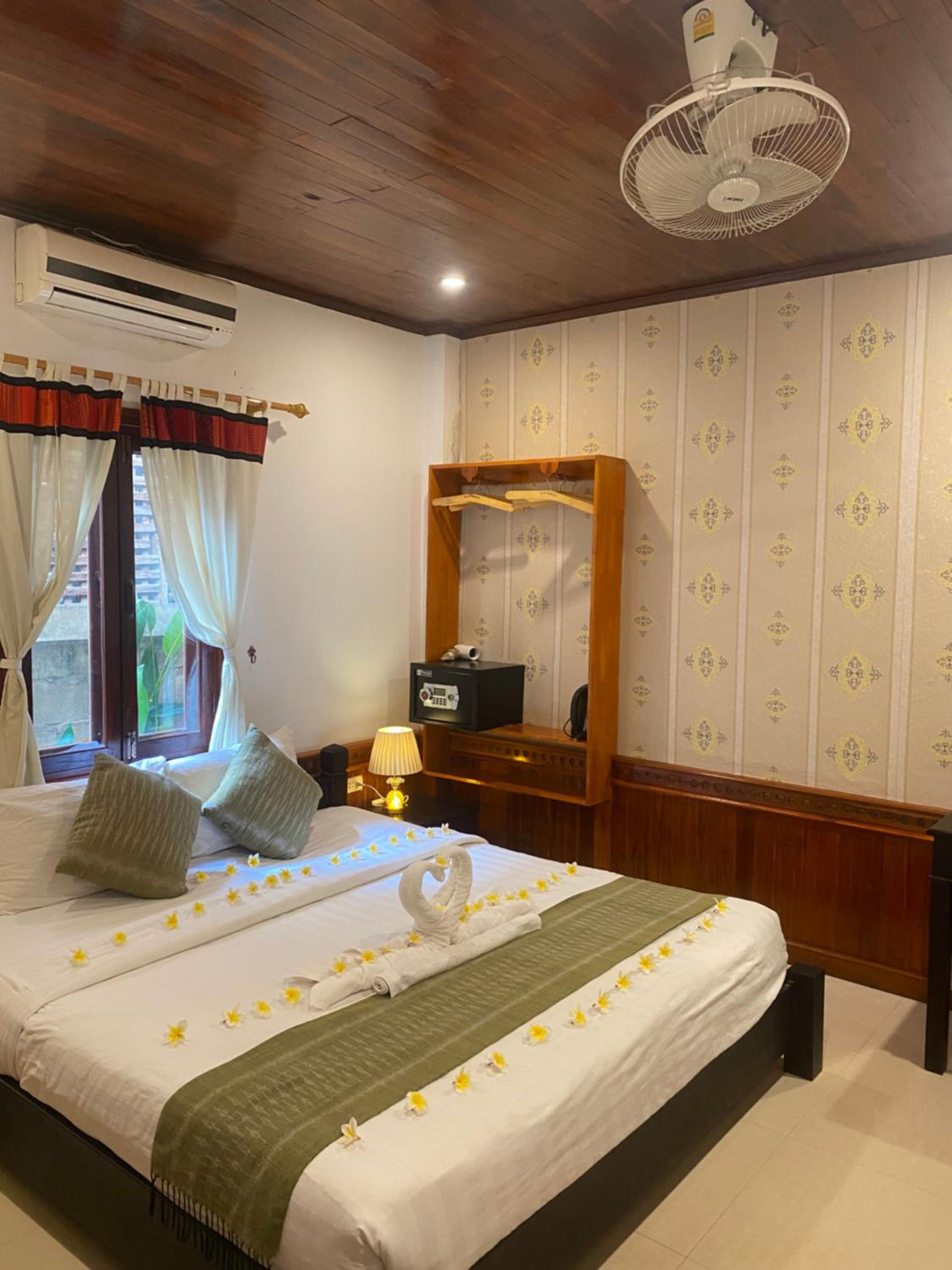 Golden Lotus Place