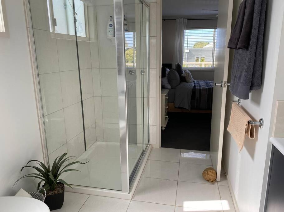 Twin Beaches Retreat Cowes