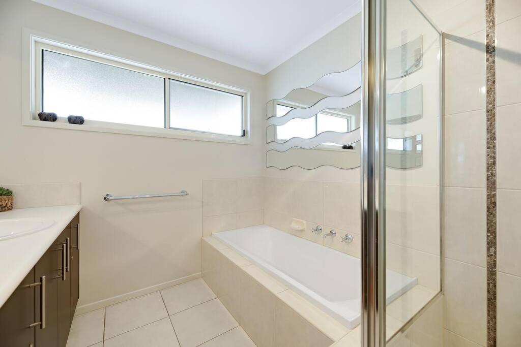 Twin Beaches Retreat Cowes