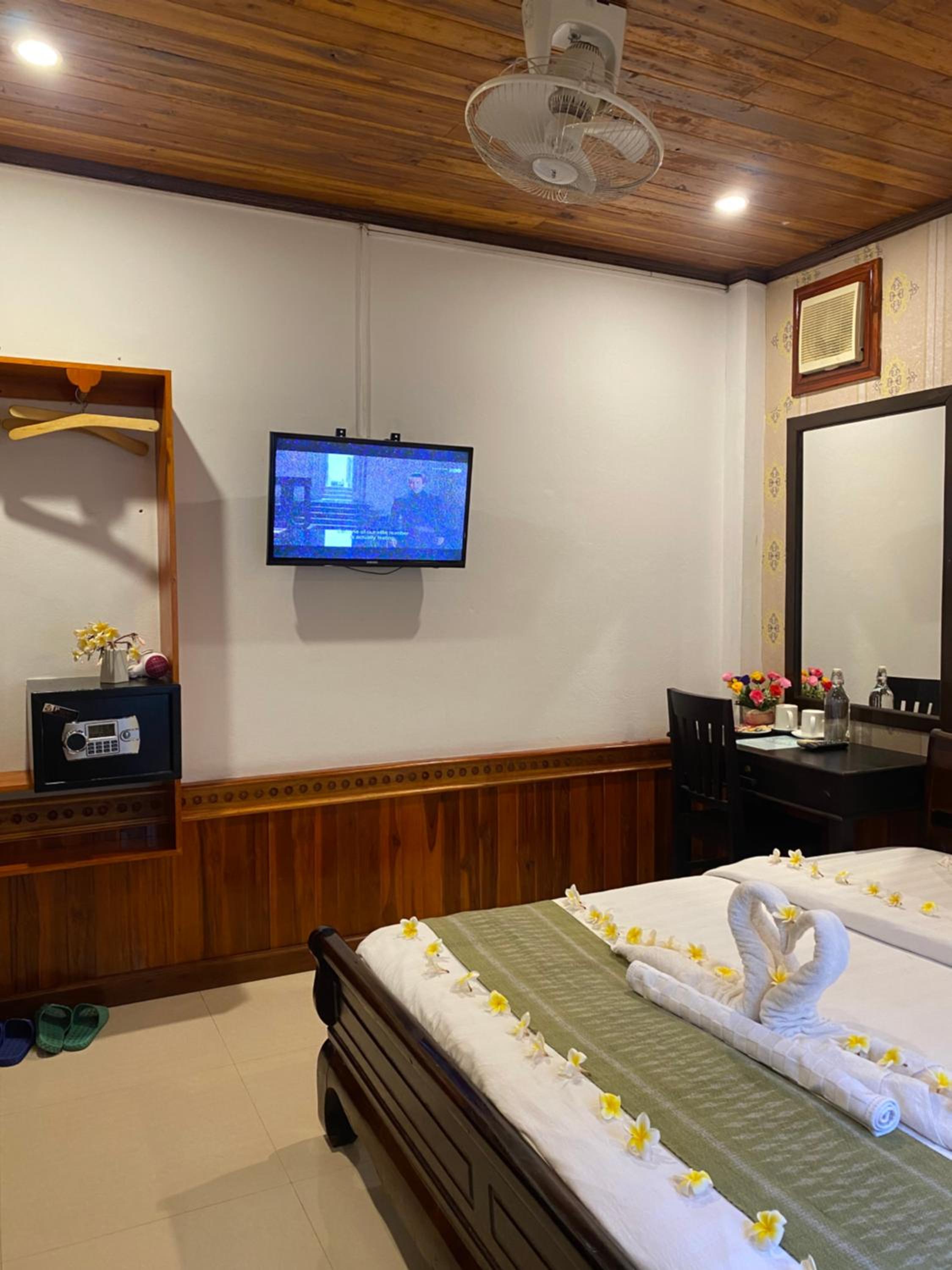 Golden Lotus Place