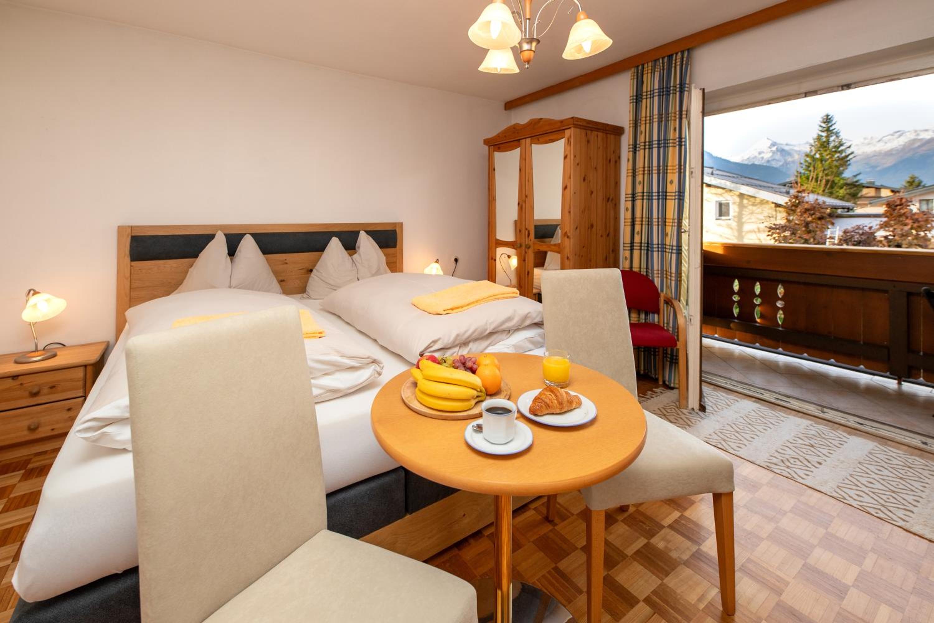 Chalet Frieda by Via Montes