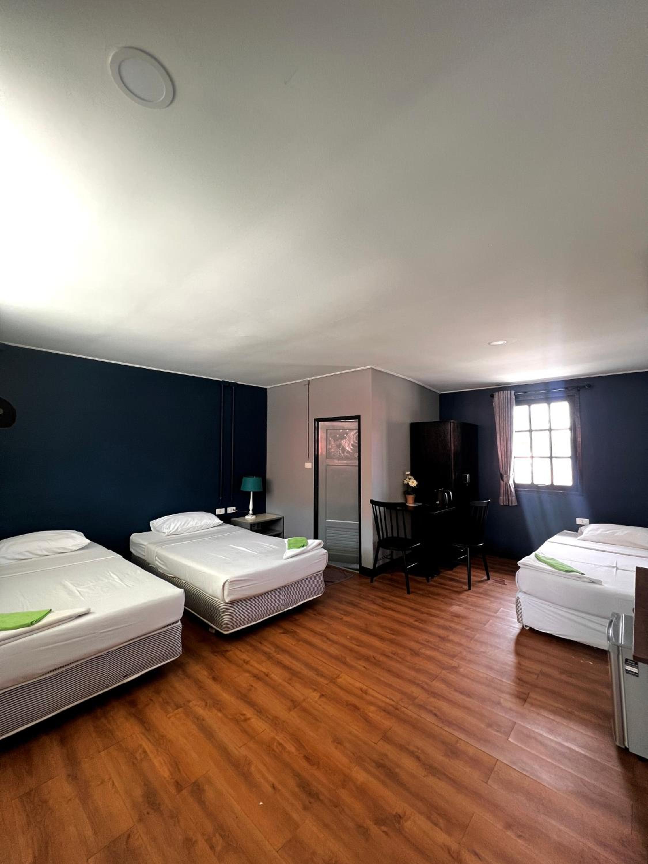 Phi Phi Inn
