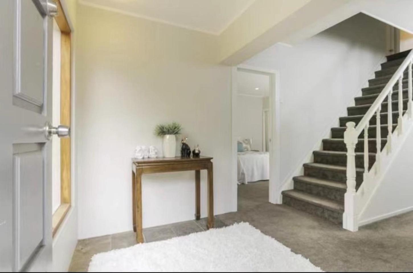 Remuera Spacious Holiday Home
