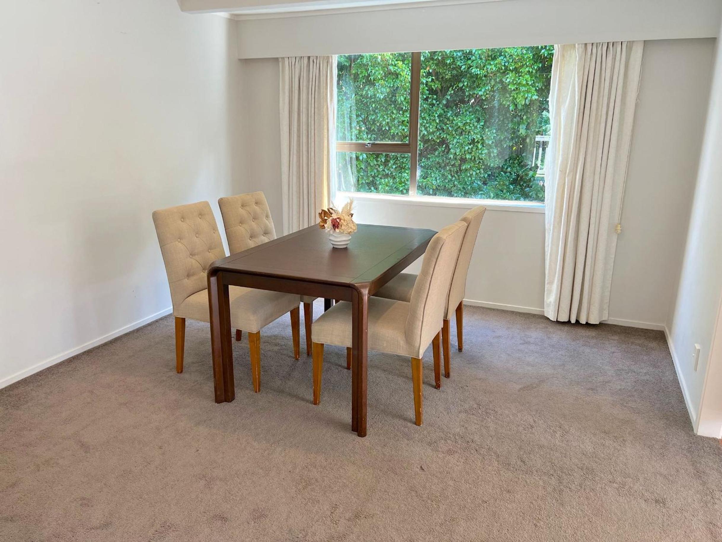 Remuera Spacious Holiday Home
