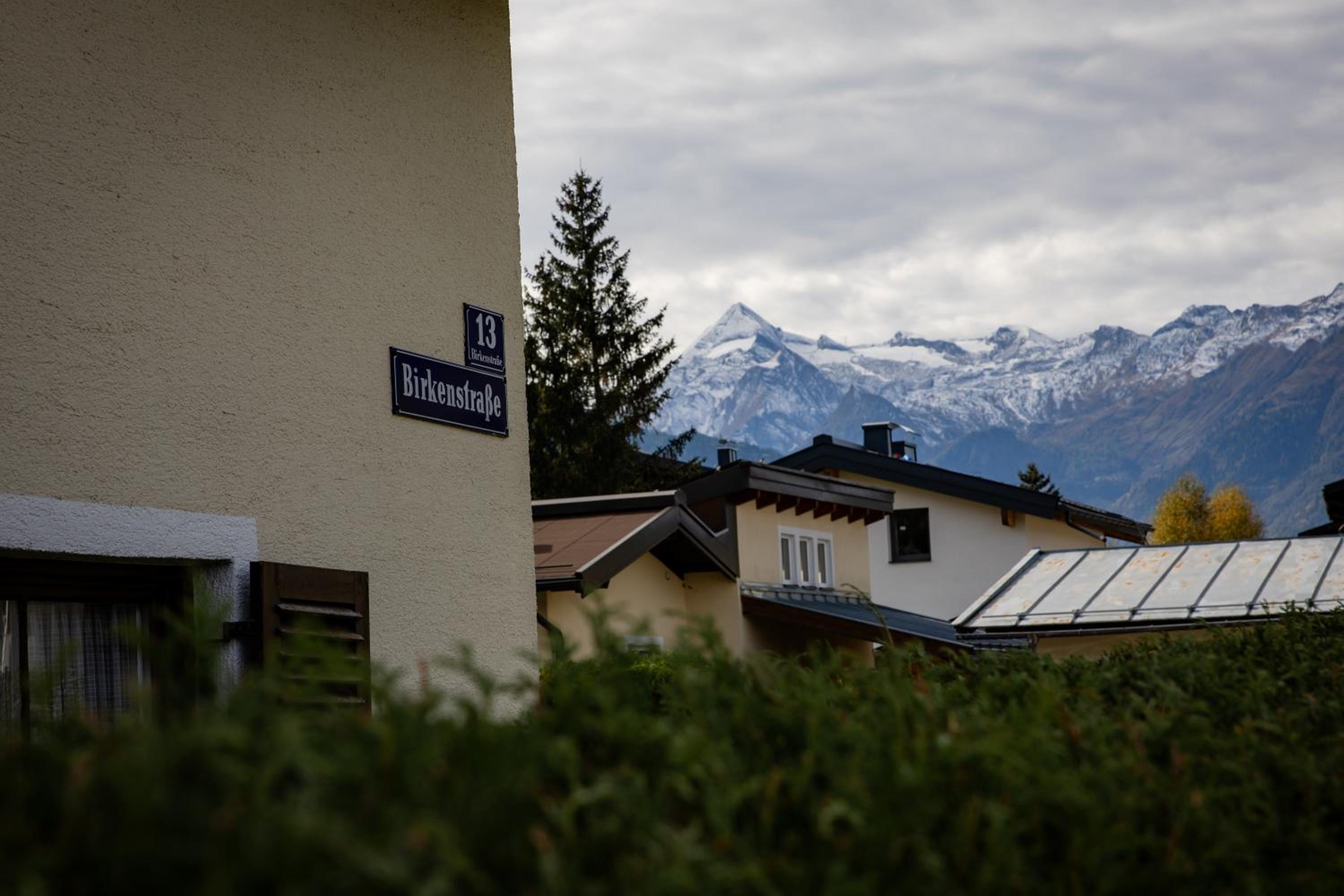 Chalet Frieda by Via Montes