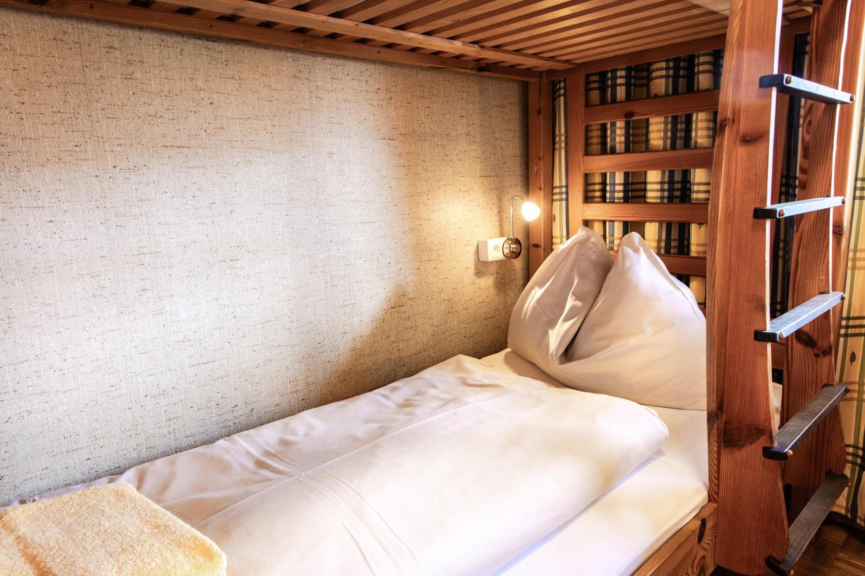 Chalet Frieda by Via Montes
