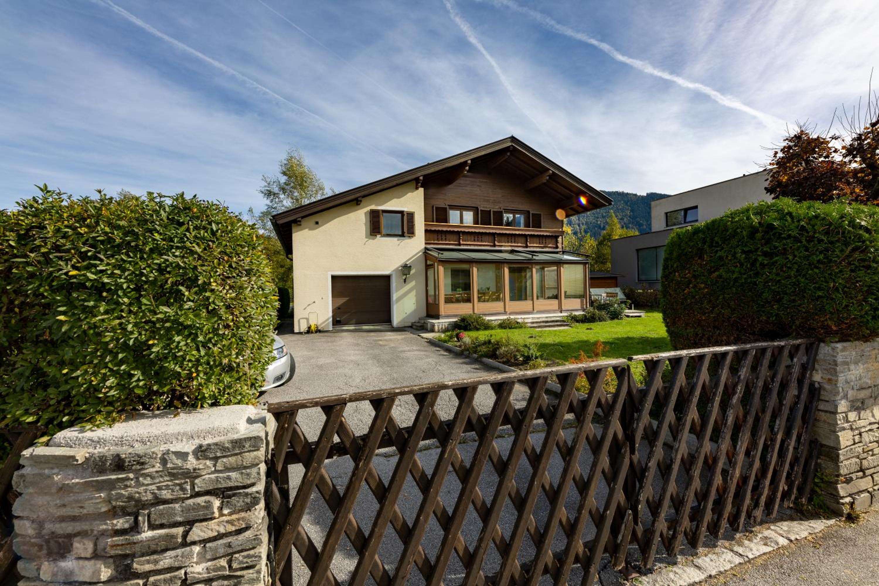 Chalet Frieda by Via Montes