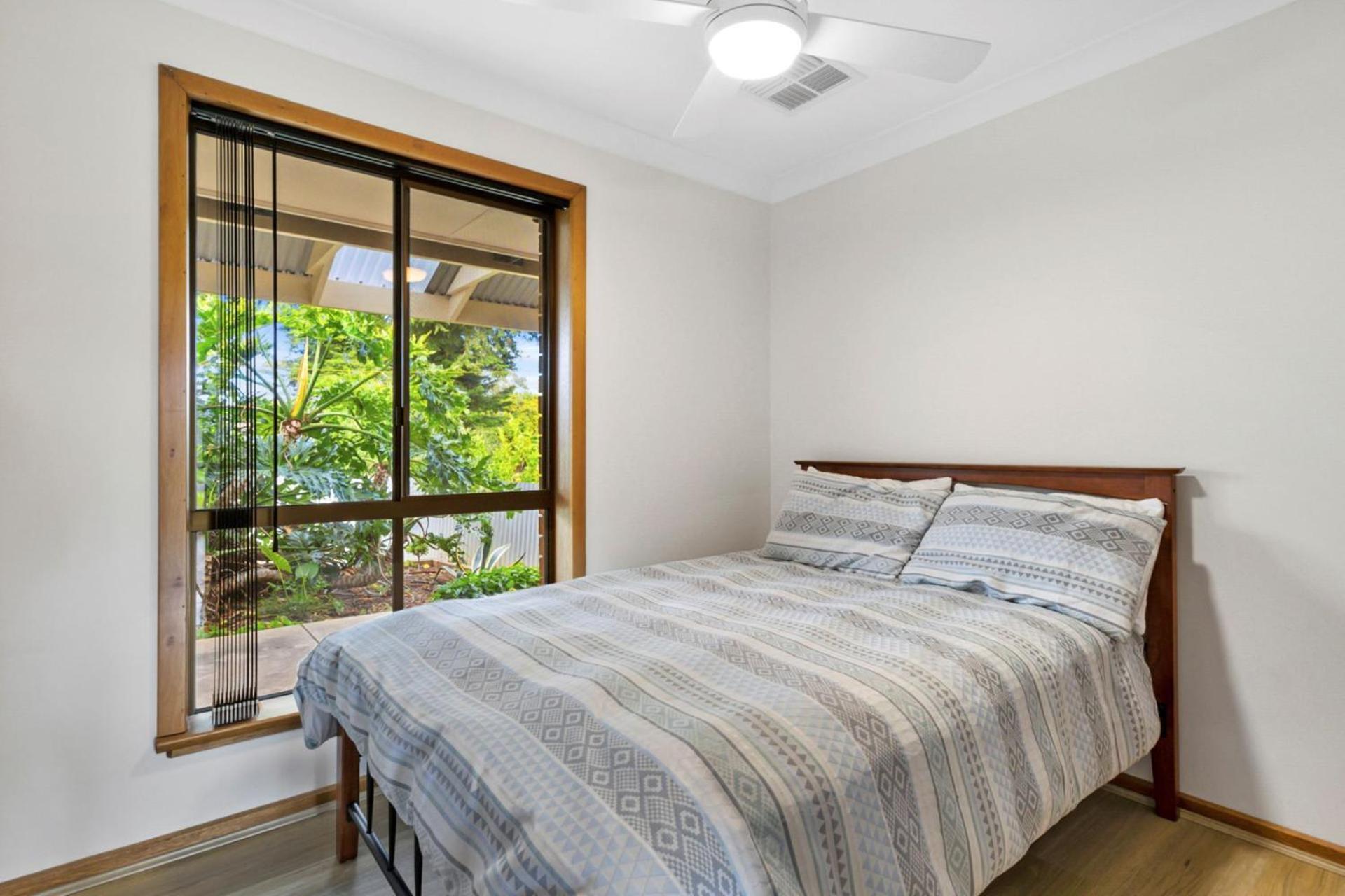 Sea Whisper - 6 Guinea Place