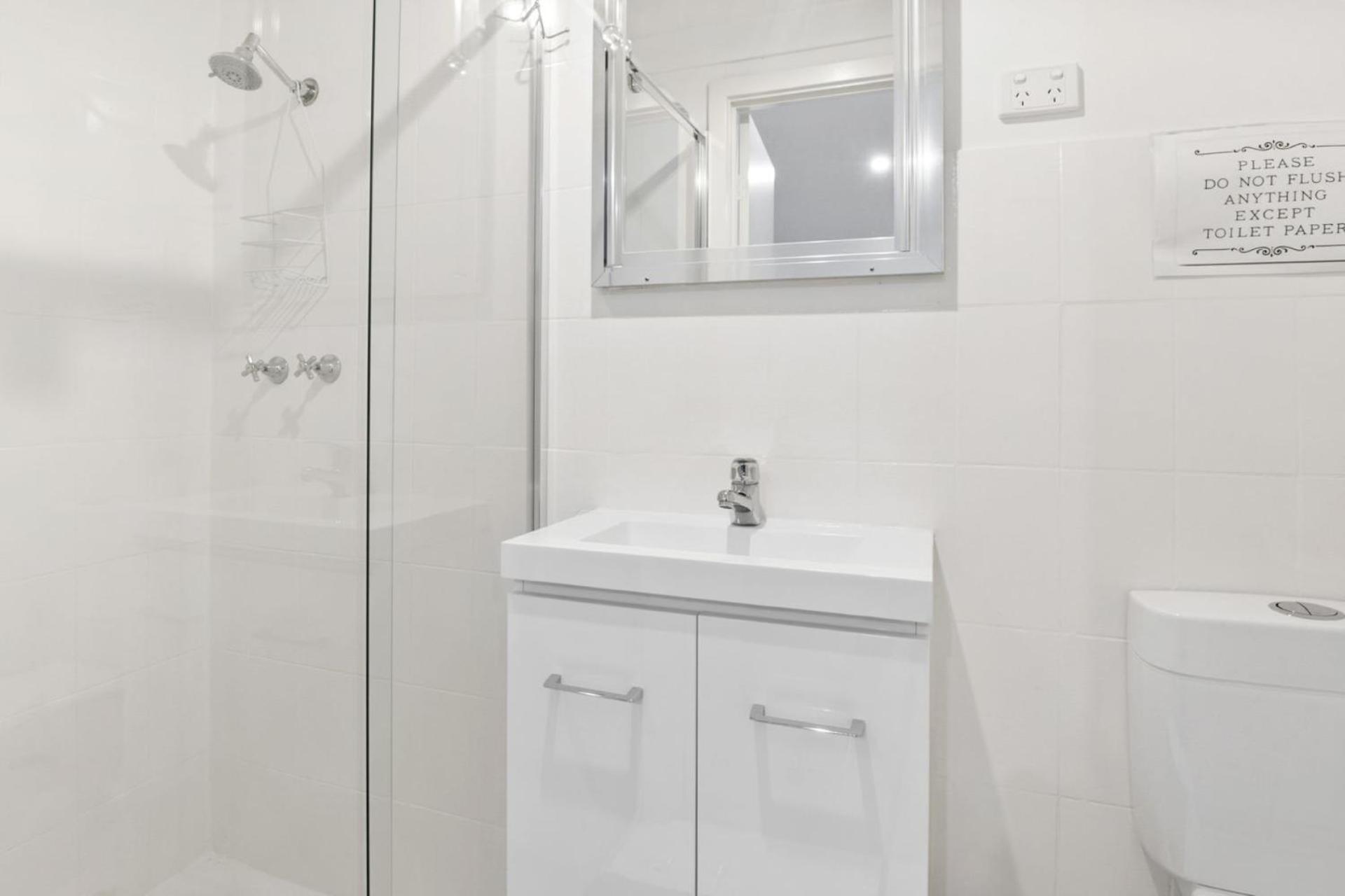 Sea Whisper - 6 Guinea Place