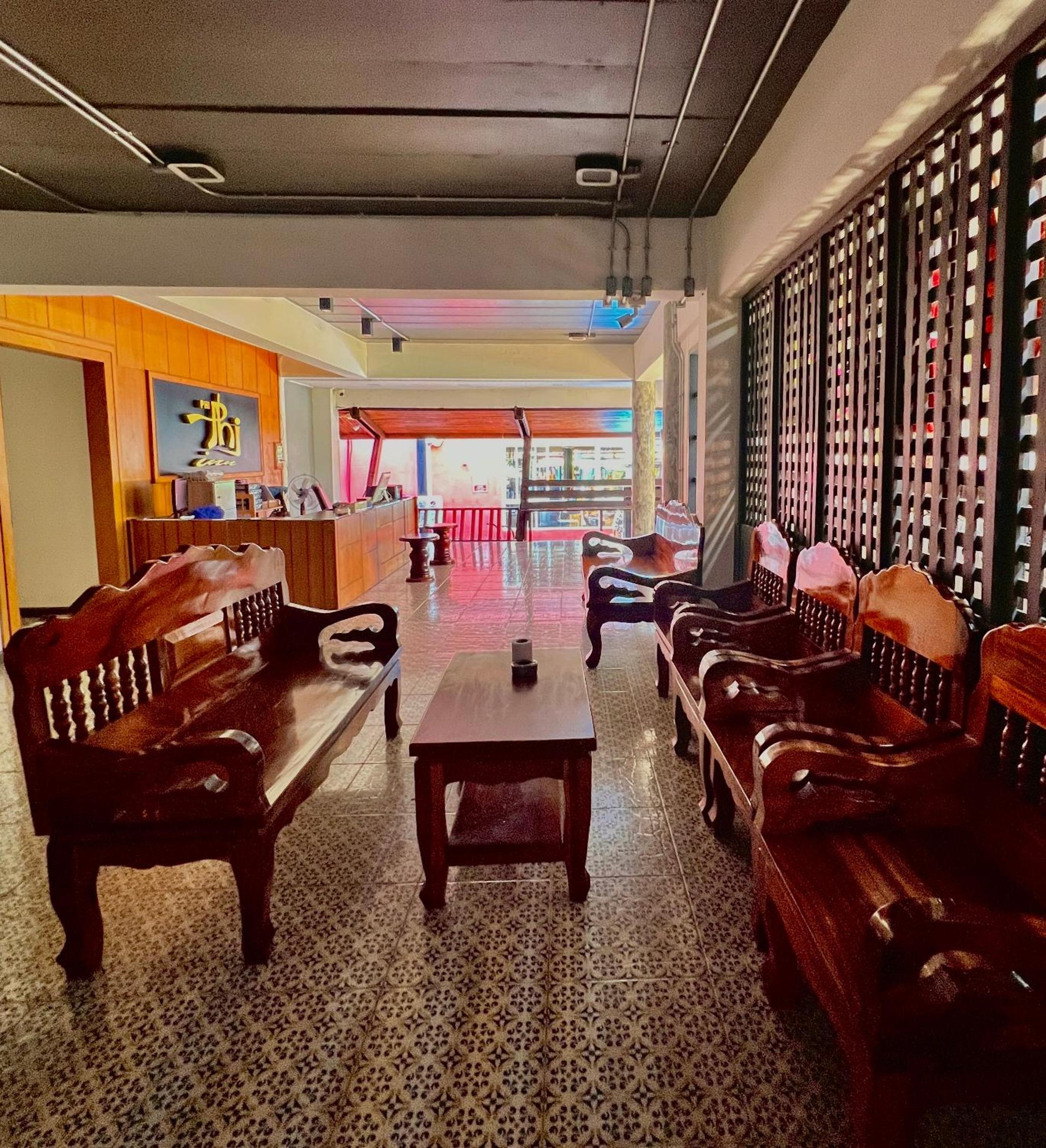 Phi Phi Inn
