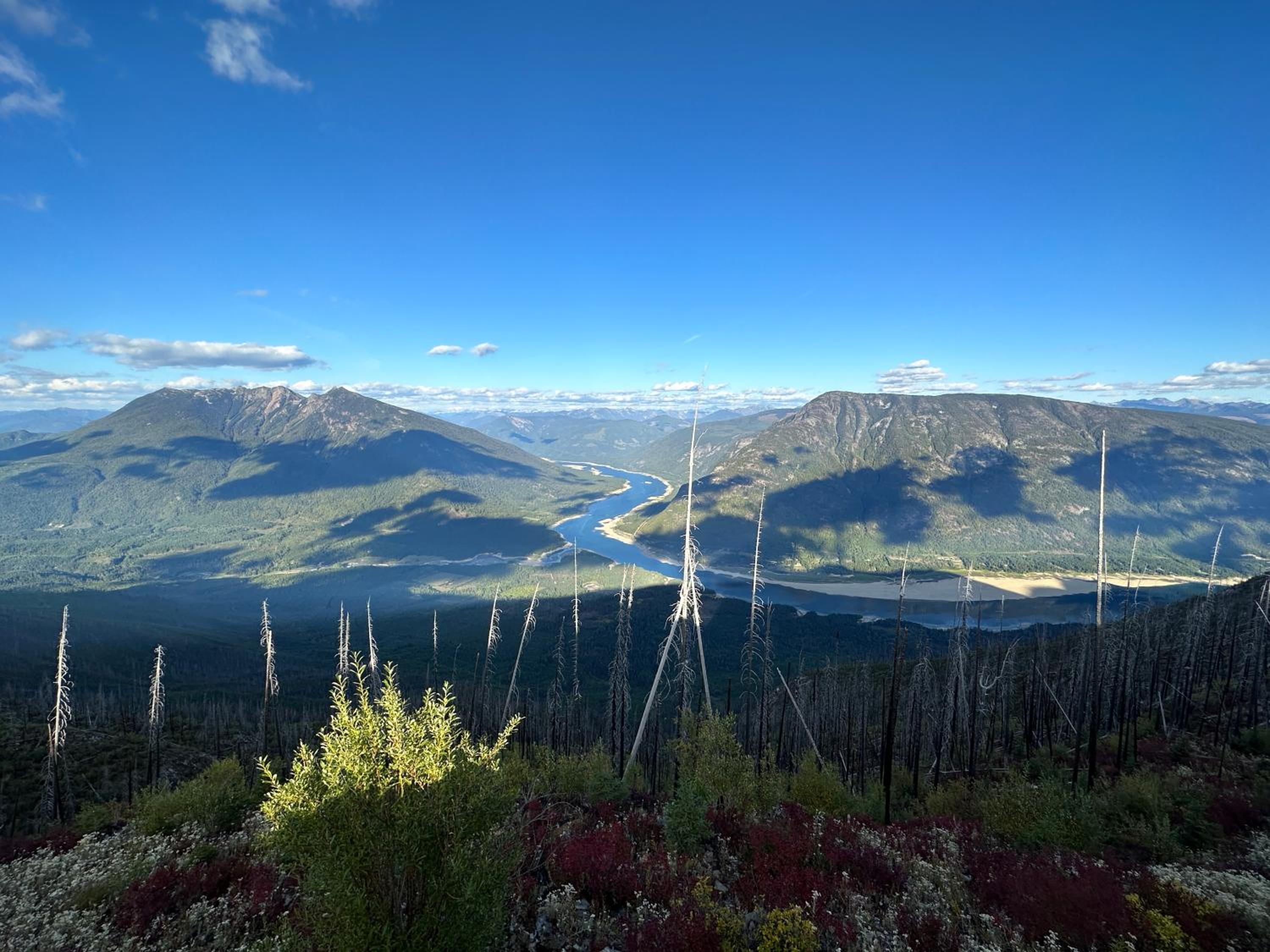 The Kootenay Lake House - A Private Luxury Retreat