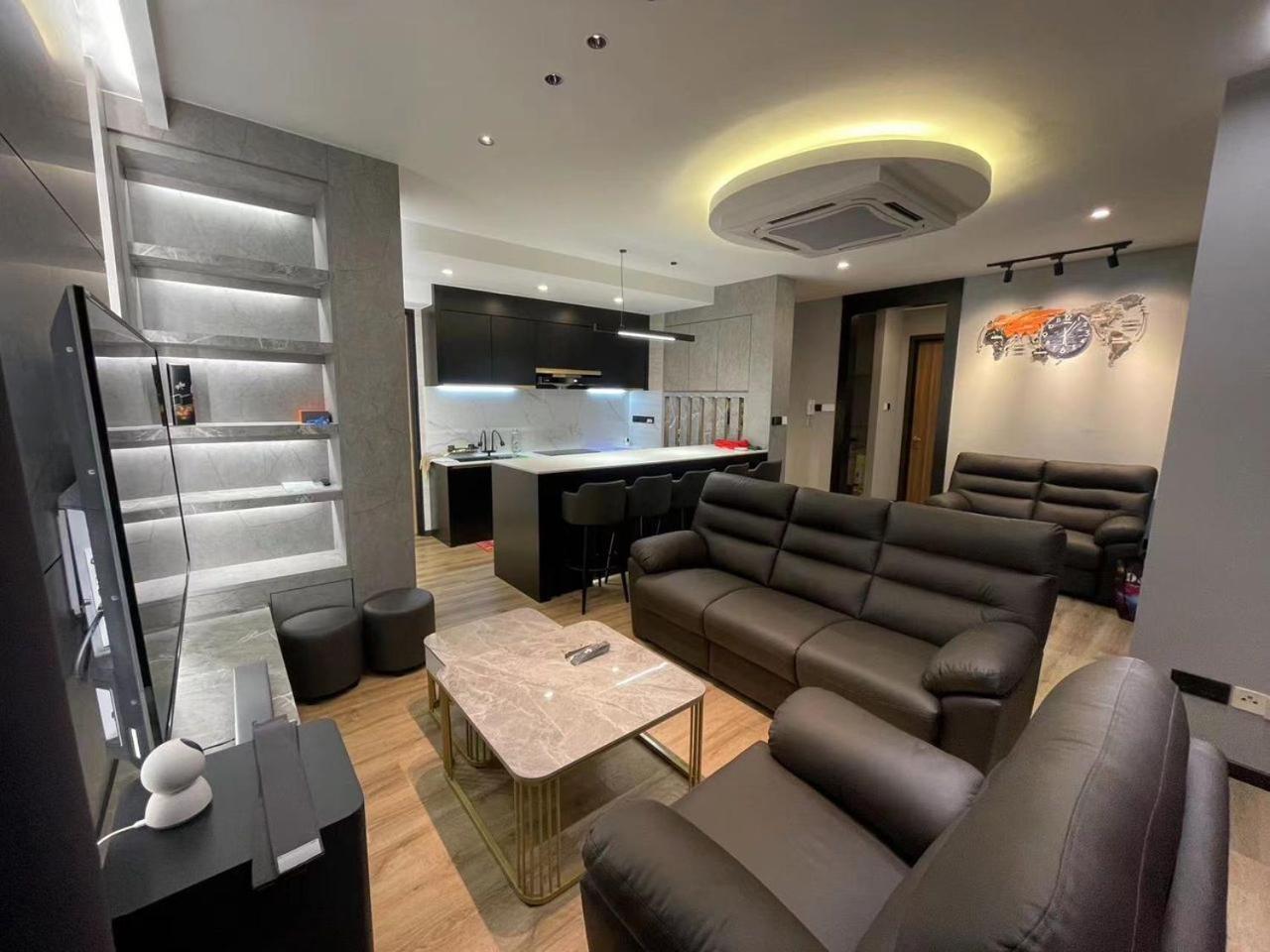 Steven Tang Homestay 3BR @ Hanns Residence photo 1