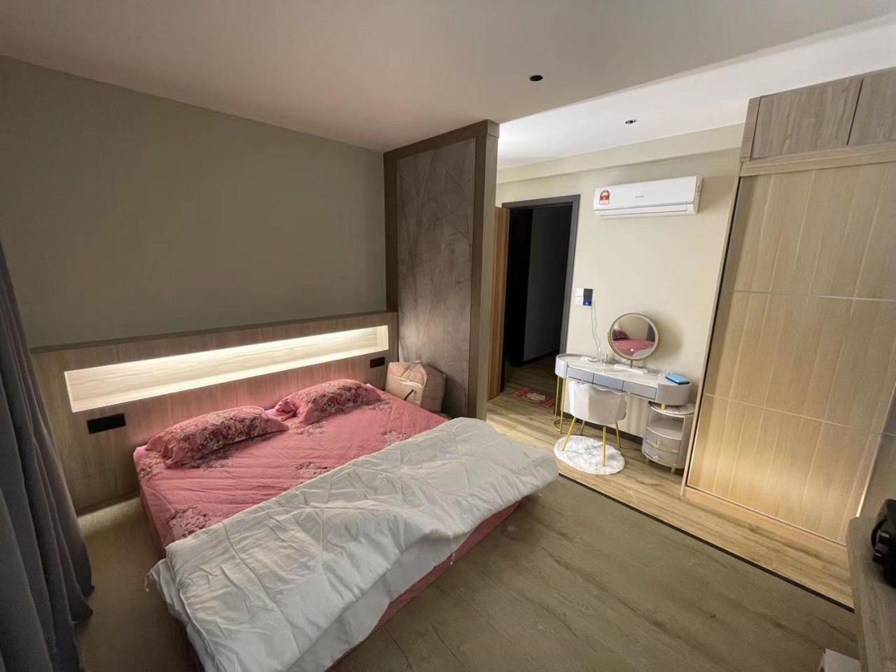 Steven Tang Homestay 3BR @ Hanns Residence photo 3