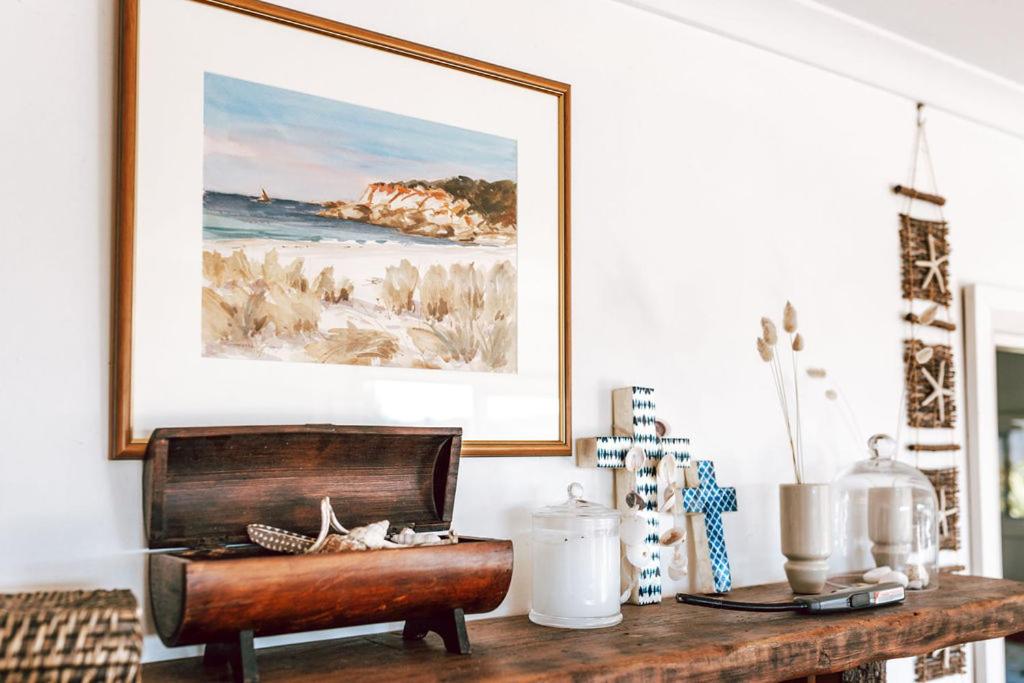 Sloop Cottage - Beachfront - Vibes