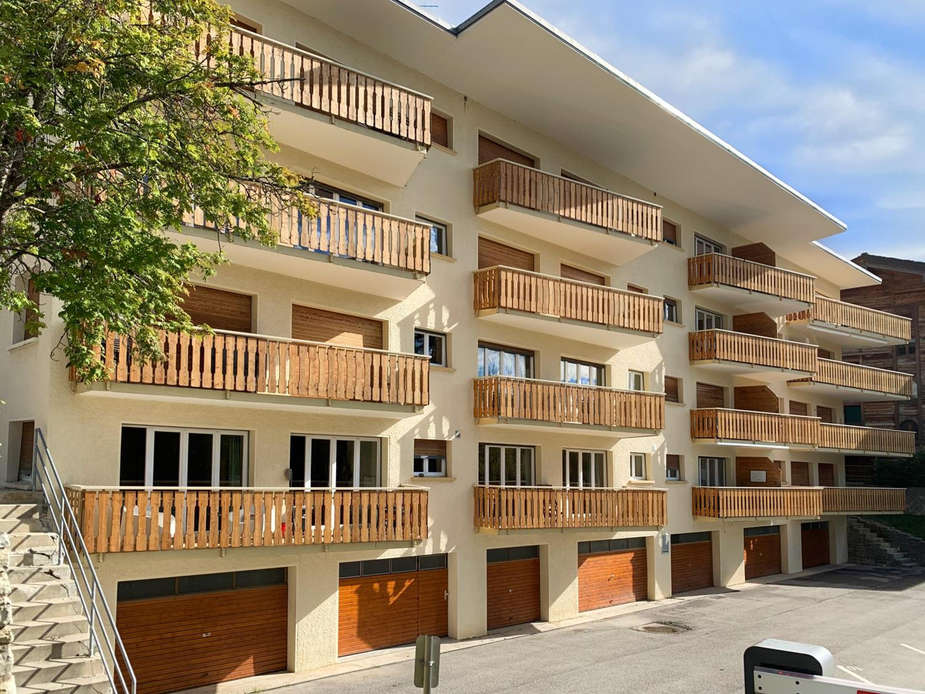 Calm studio with balcony in Crans-Montana