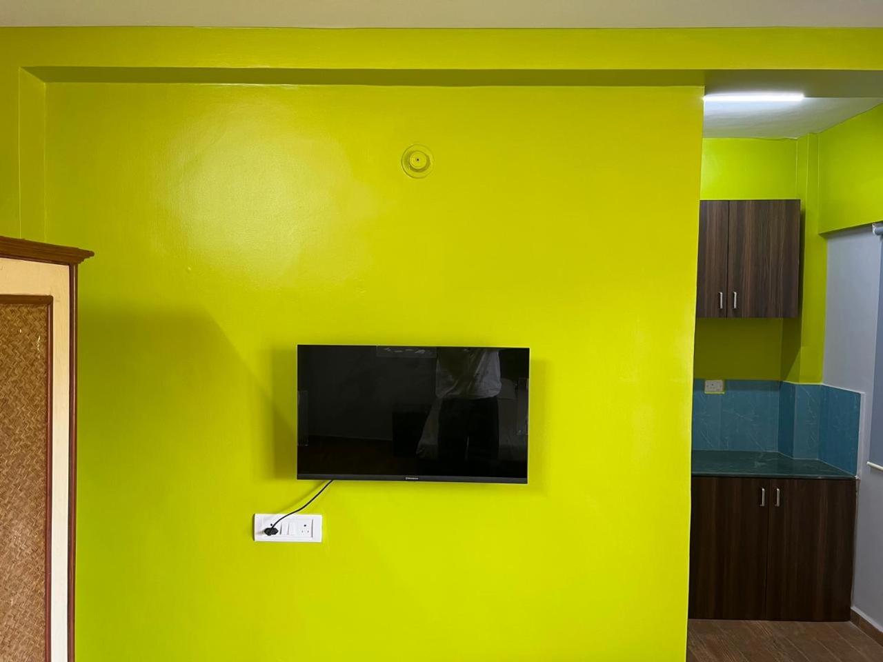 mello rosa appartment arpora view 2