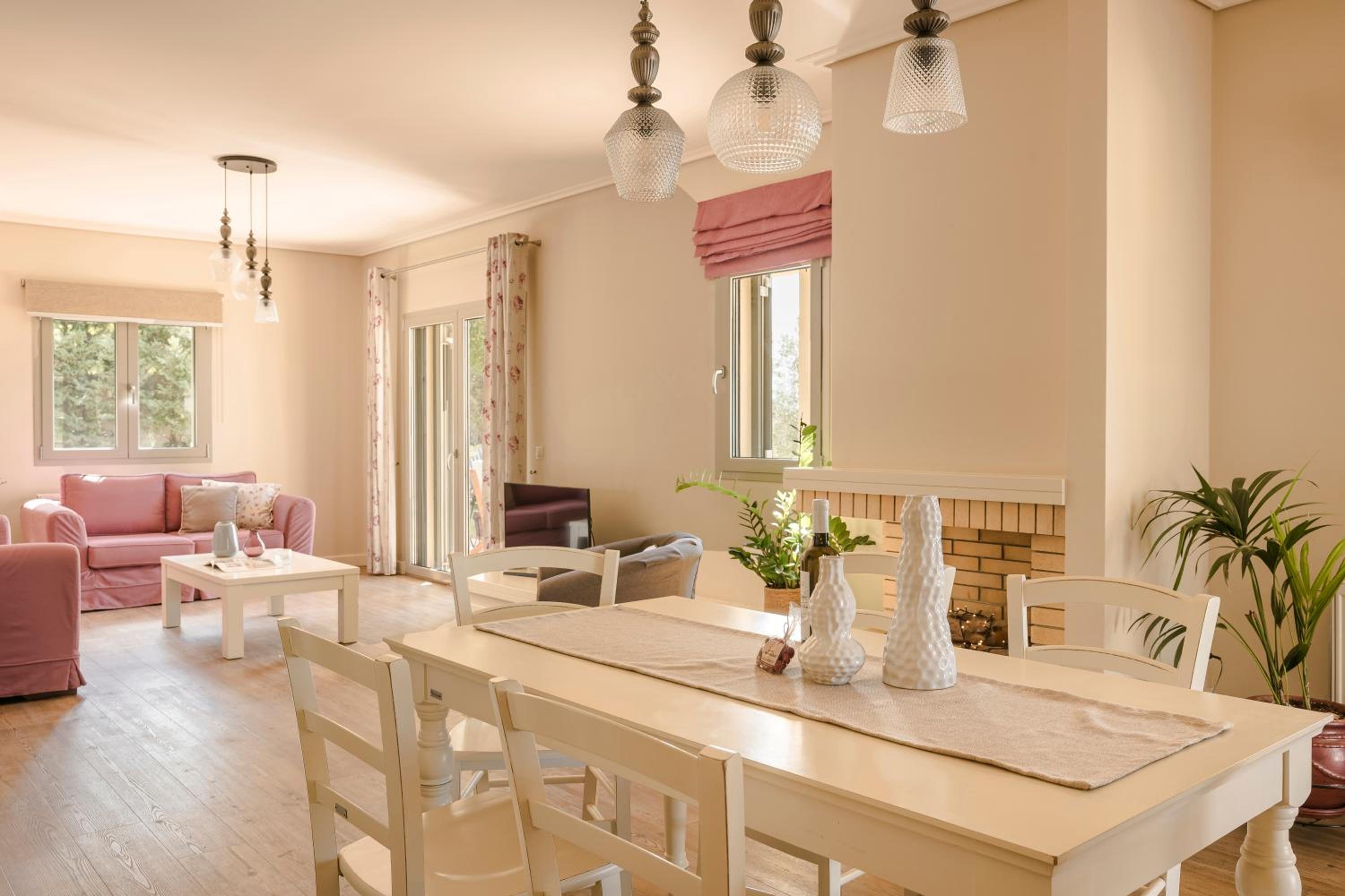 Sarlata Villas
