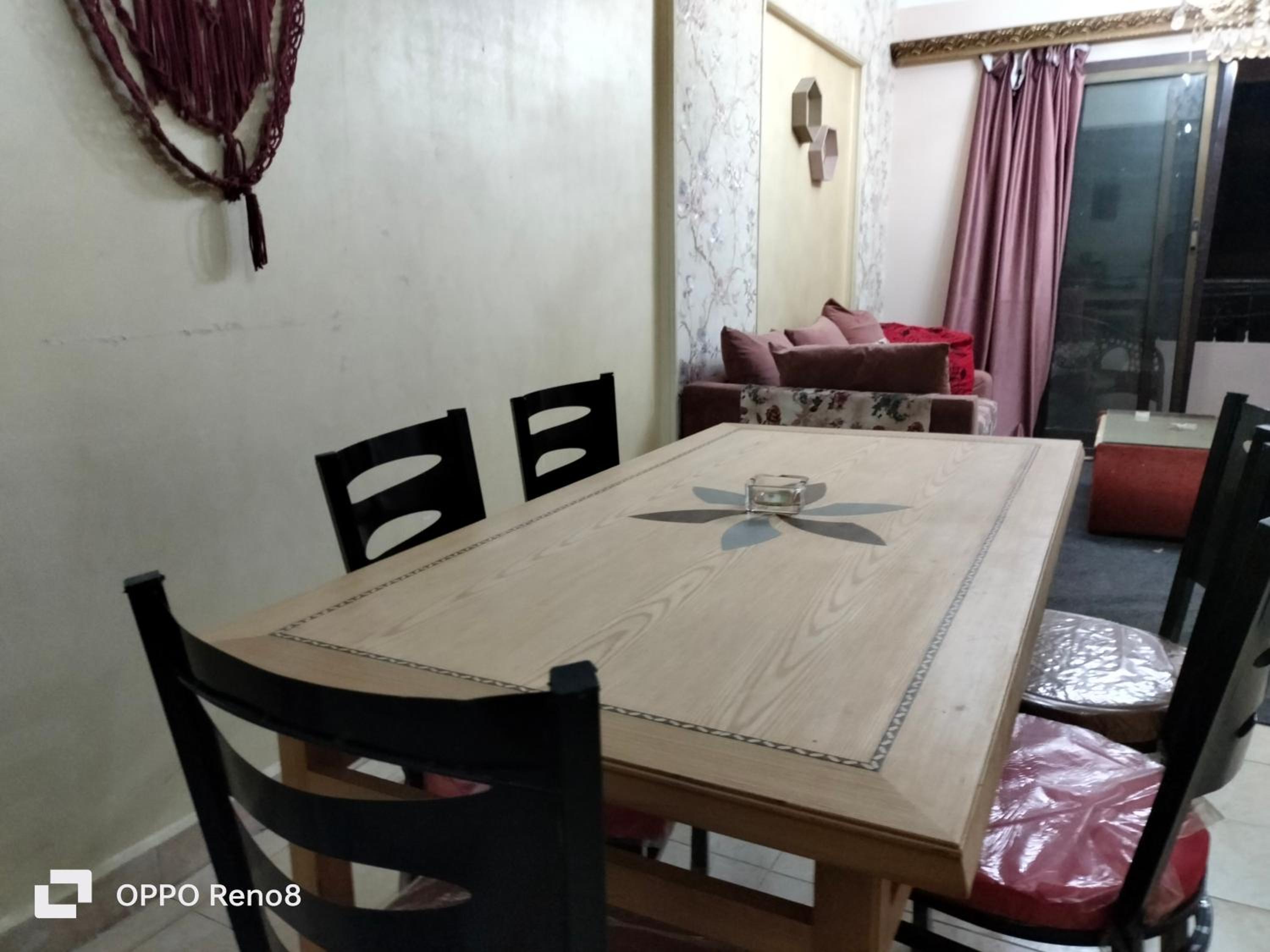 Cozy Apartment in Maadi ring road with smart TV