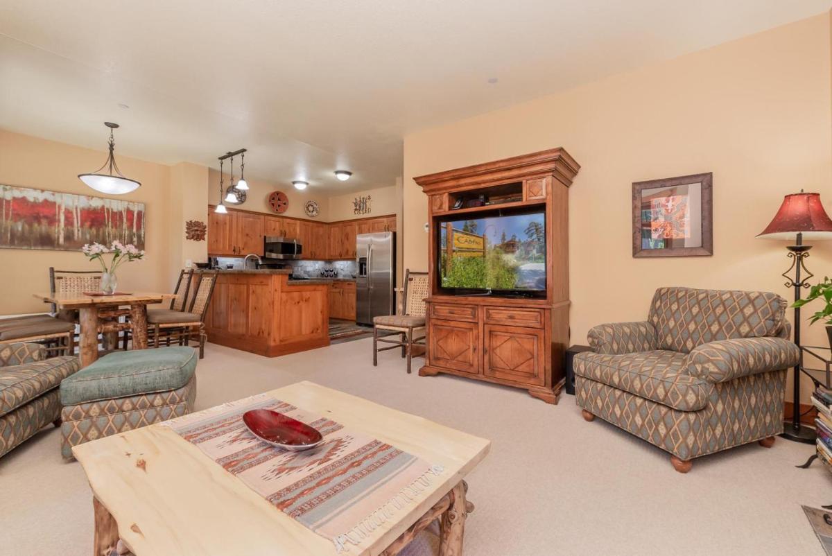 #509 Cozy Mountain Condo with Spa view 2