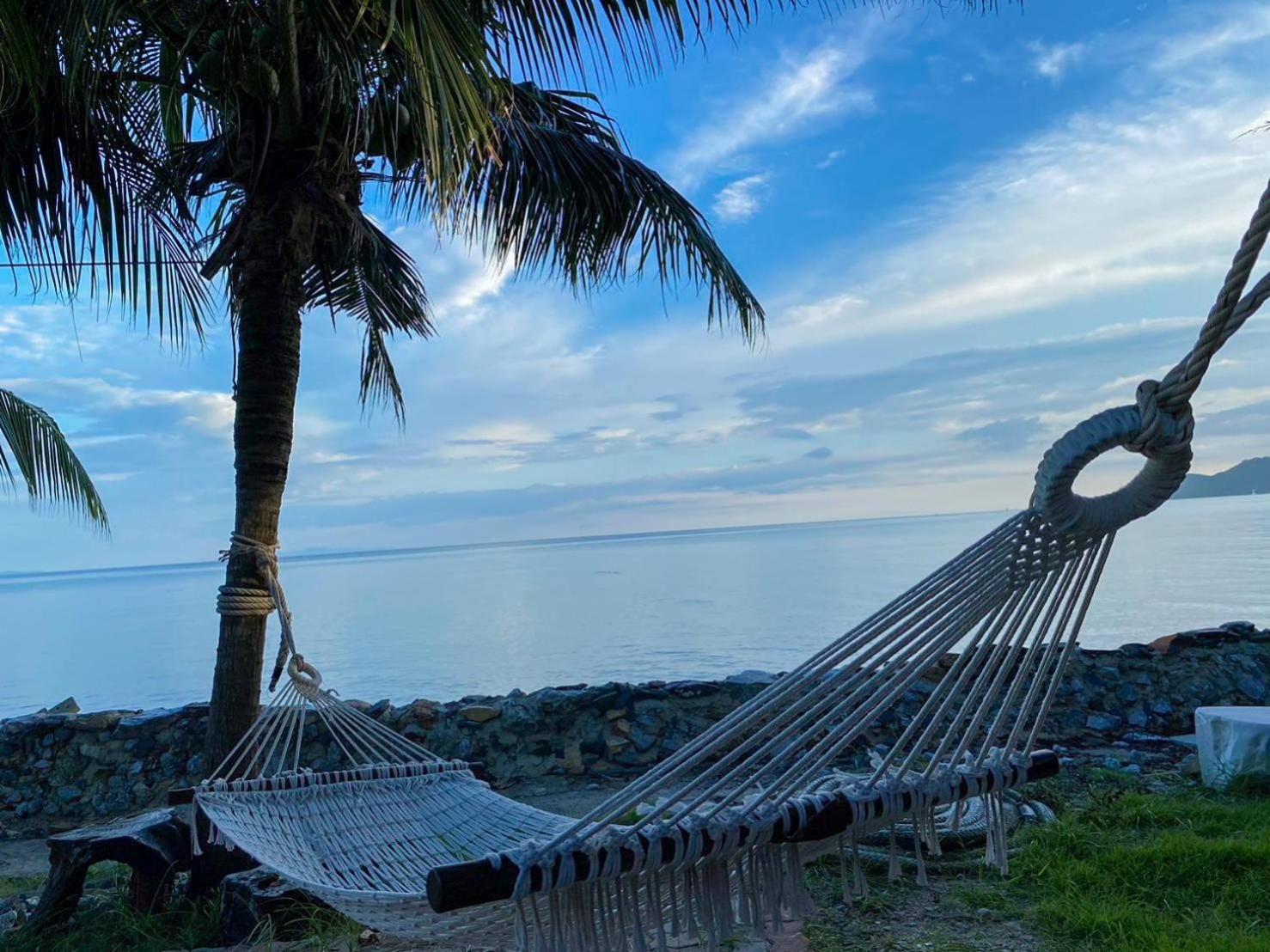 Windy Seaview Resort
